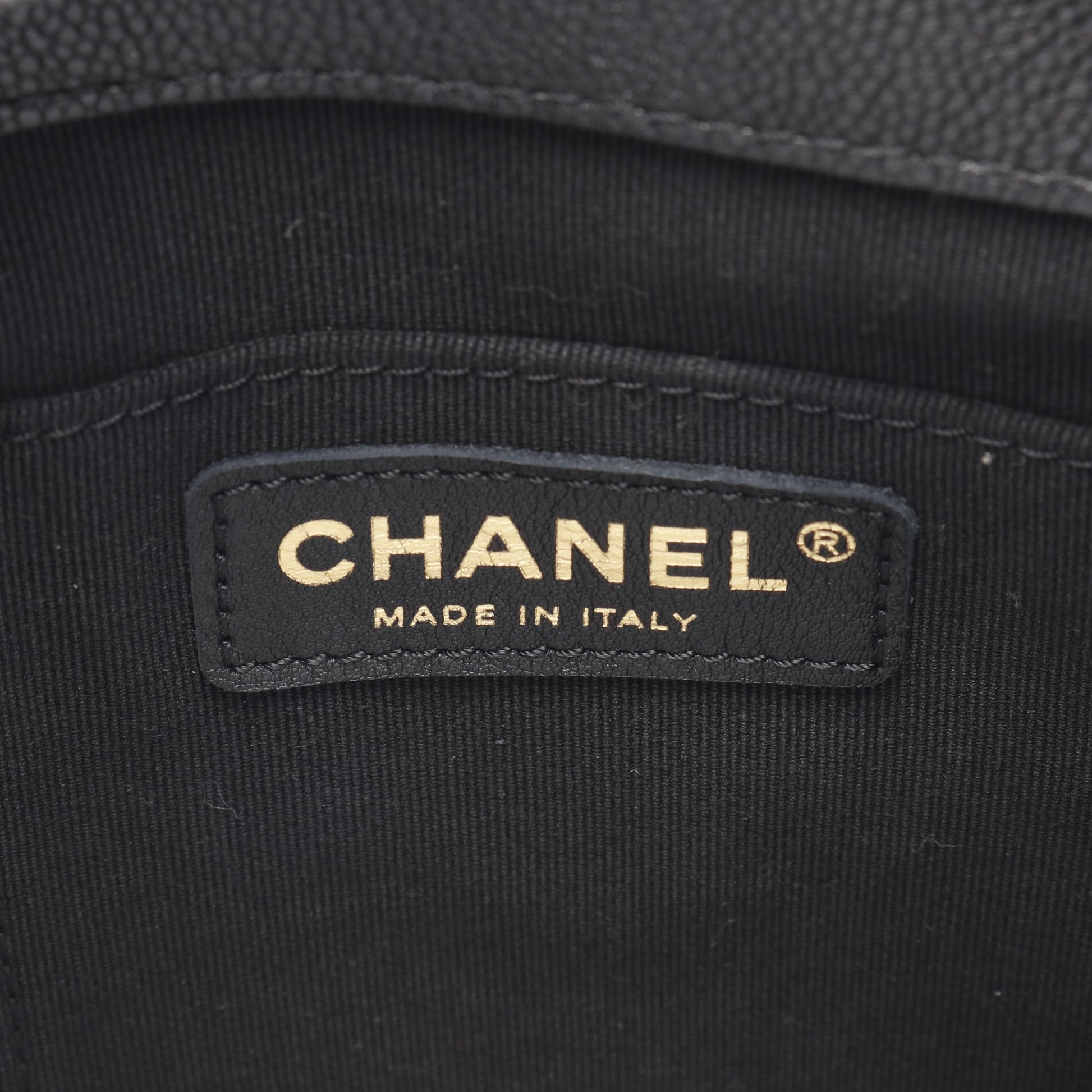 マトラッセ バックパック リュックサック キャビアスキン ブラック ゴールド金具 シャネル バッグ CHANEL