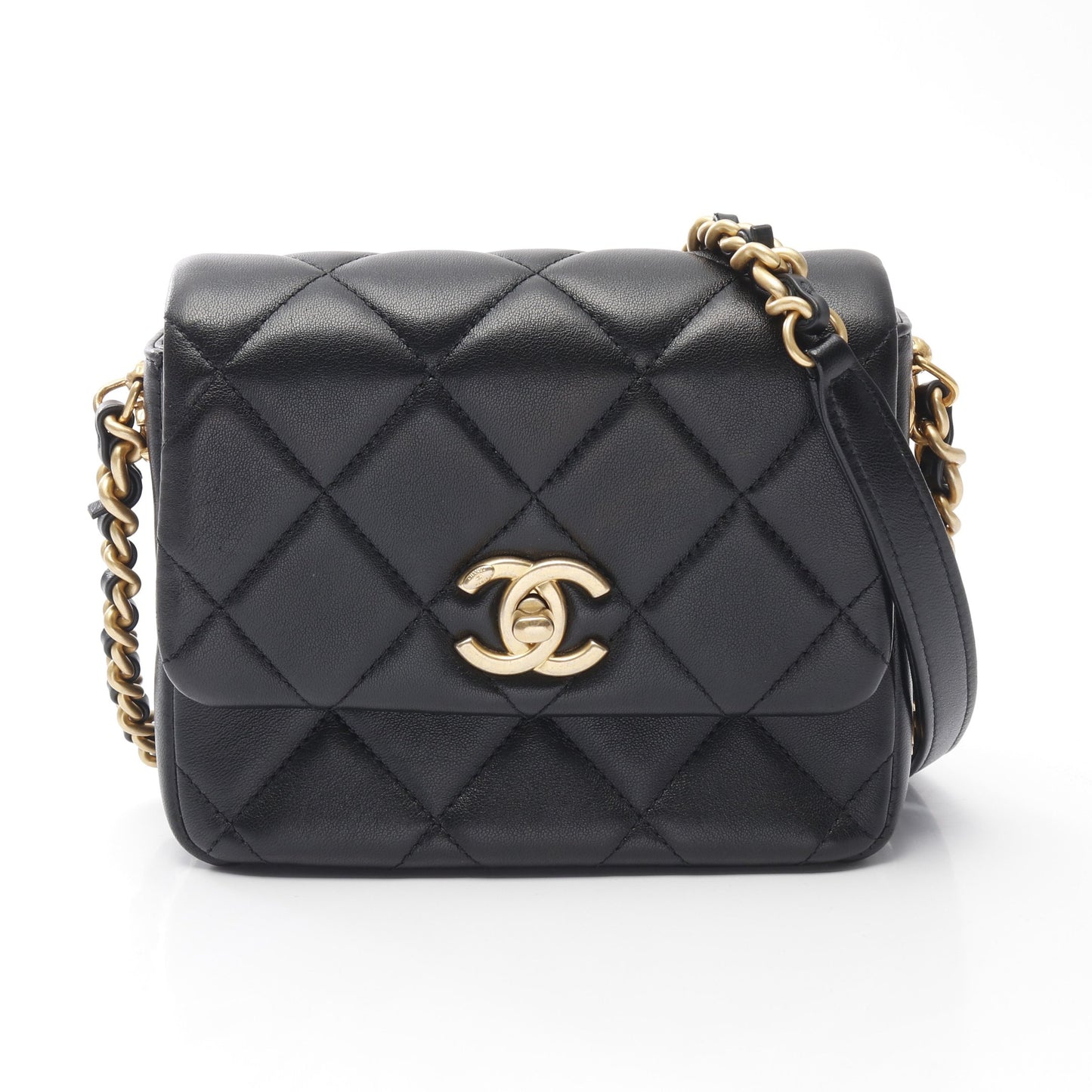 マトラッセ チェーンショルダーバッグ ラムスキン ブラック ゴールド金具 シャネル バッグ CHANEL