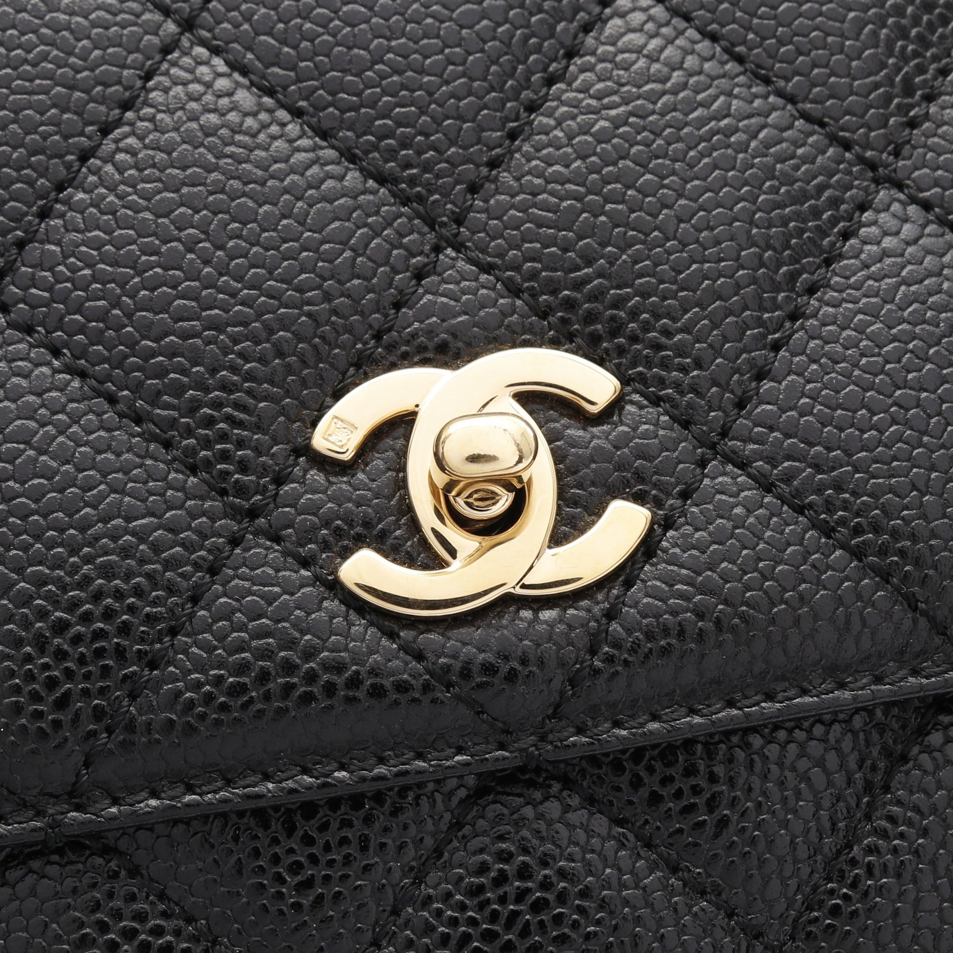 マトラッセ ハンドバッグ キャビアスキン ブラック ゴールド金具 シャネル バッグ CHANEL