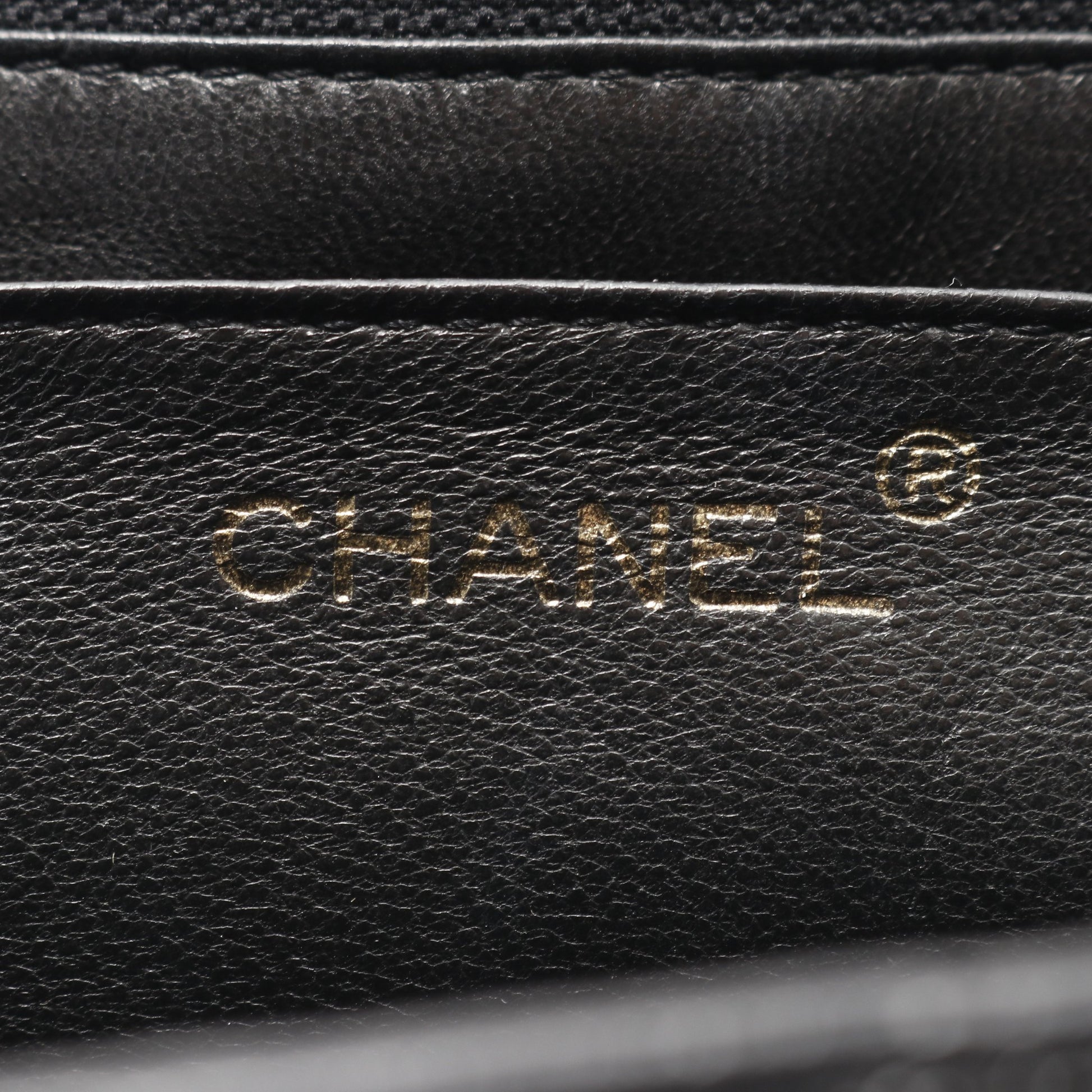マトラッセ ハンドバッグ キャビアスキン ブラック ゴールド金具 シャネル バッグ CHANEL