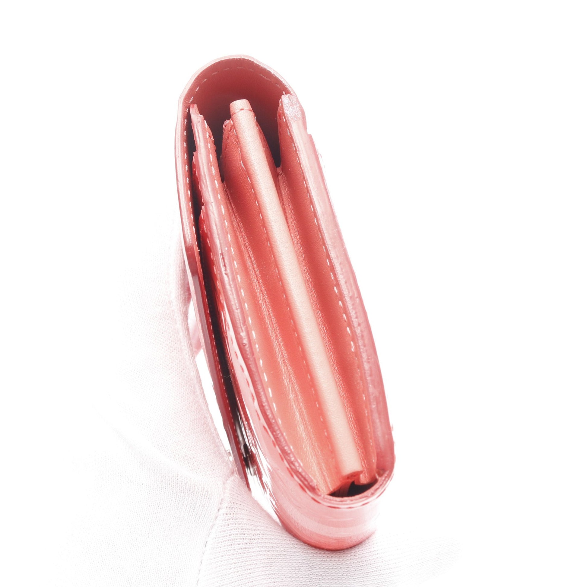 ポルトフォイラ サラ モノグラムヴェルニ ポピーペタル 二つ折り長財布 レザー コーラルピンク ピンク ルイヴィトン 財布・小物 LOUIS VUITTON