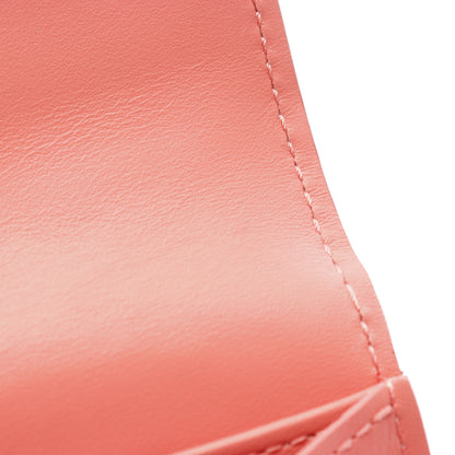 ポルトフォイラ サラ モノグラムヴェルニ ポピーペタル 二つ折り長財布 レザー コーラルピンク ピンク ルイヴィトン 財布・小物 LOUIS VUITTON