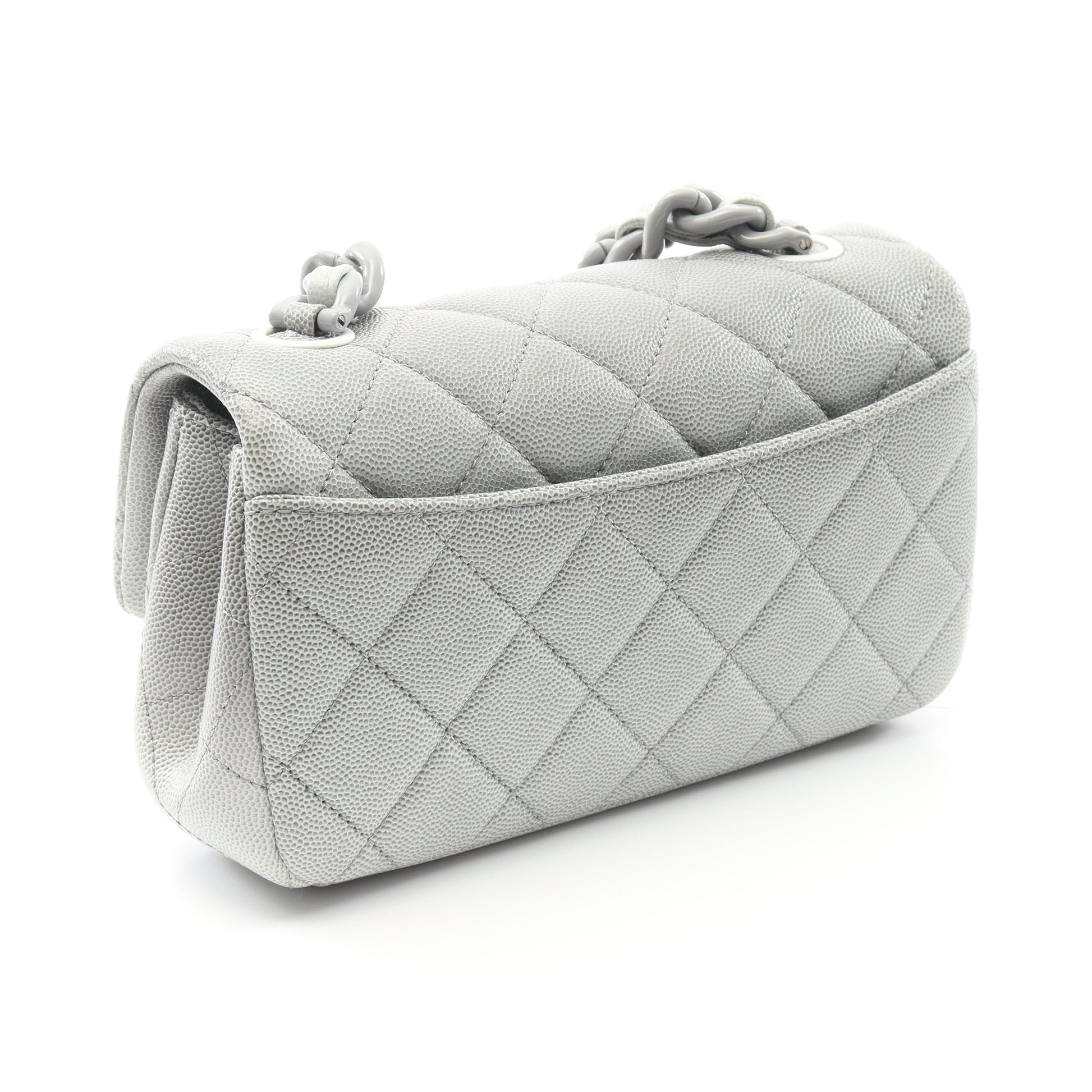 ミニマトラッセ チェーンショルダーバッグ キャビアスキン グレー グレー金具 グラデーション シャネル バッグ CHANEL