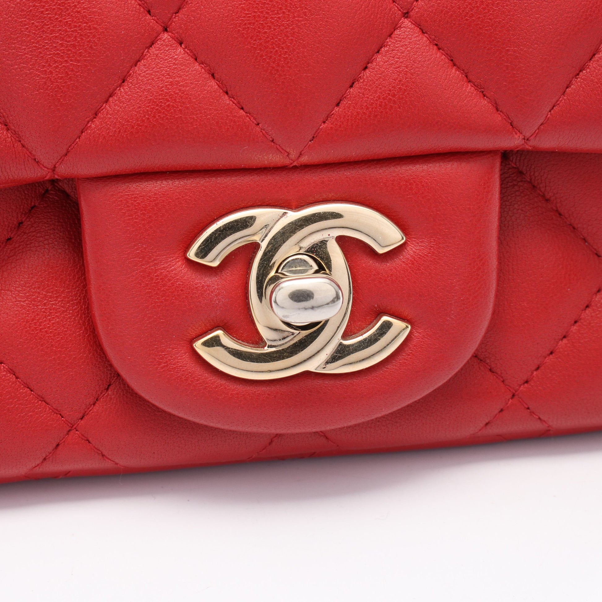 ミニマトラッセ チェーンショルダーバッグ レザー レッド ゴールド金具 シャネル バッグ CHANEL