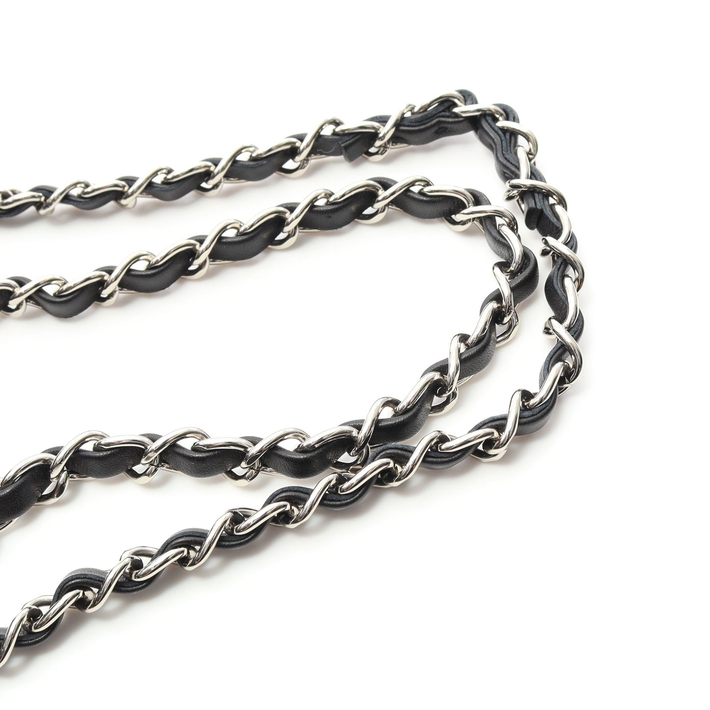 マトラッセ Wフラップ Wチェーンショルダーバッグ ラムスキン ブラック シルバー金具 シャネル バッグ CHANEL