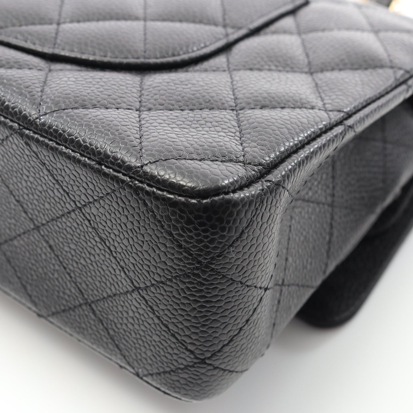 マトラッセ Wフラップ Wチェーンショルダーバッグ キャビアスキン ブラック ゴールド金具 シャネル バッグ CHANEL