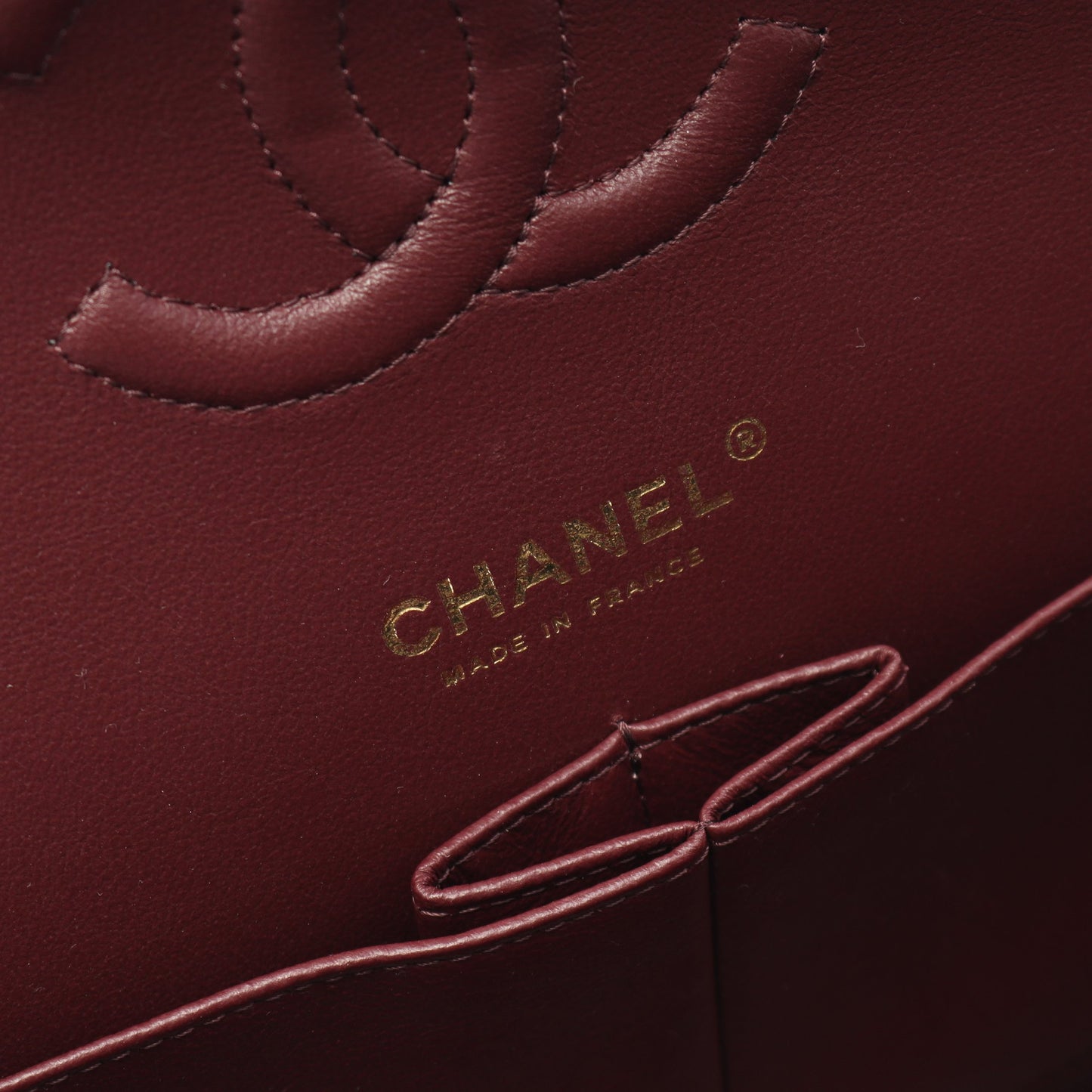 マトラッセ Wフラップ Wチェーンショルダーバッグ キャビアスキン ブラック ゴールド金具 シャネル バッグ CHANEL