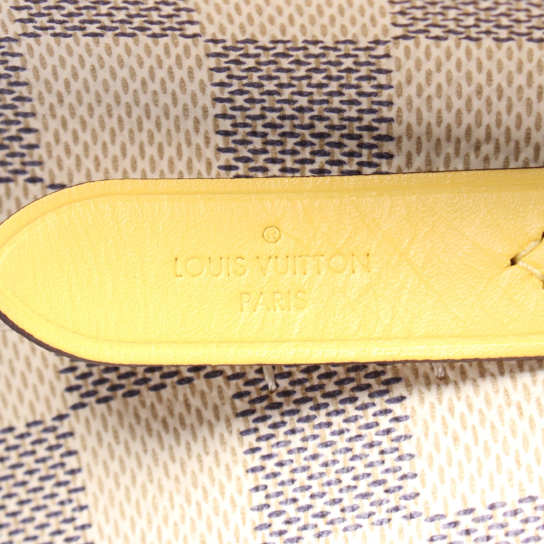 ネオノエ ダミエアズール パイナップル ショルダーバッグ PVC