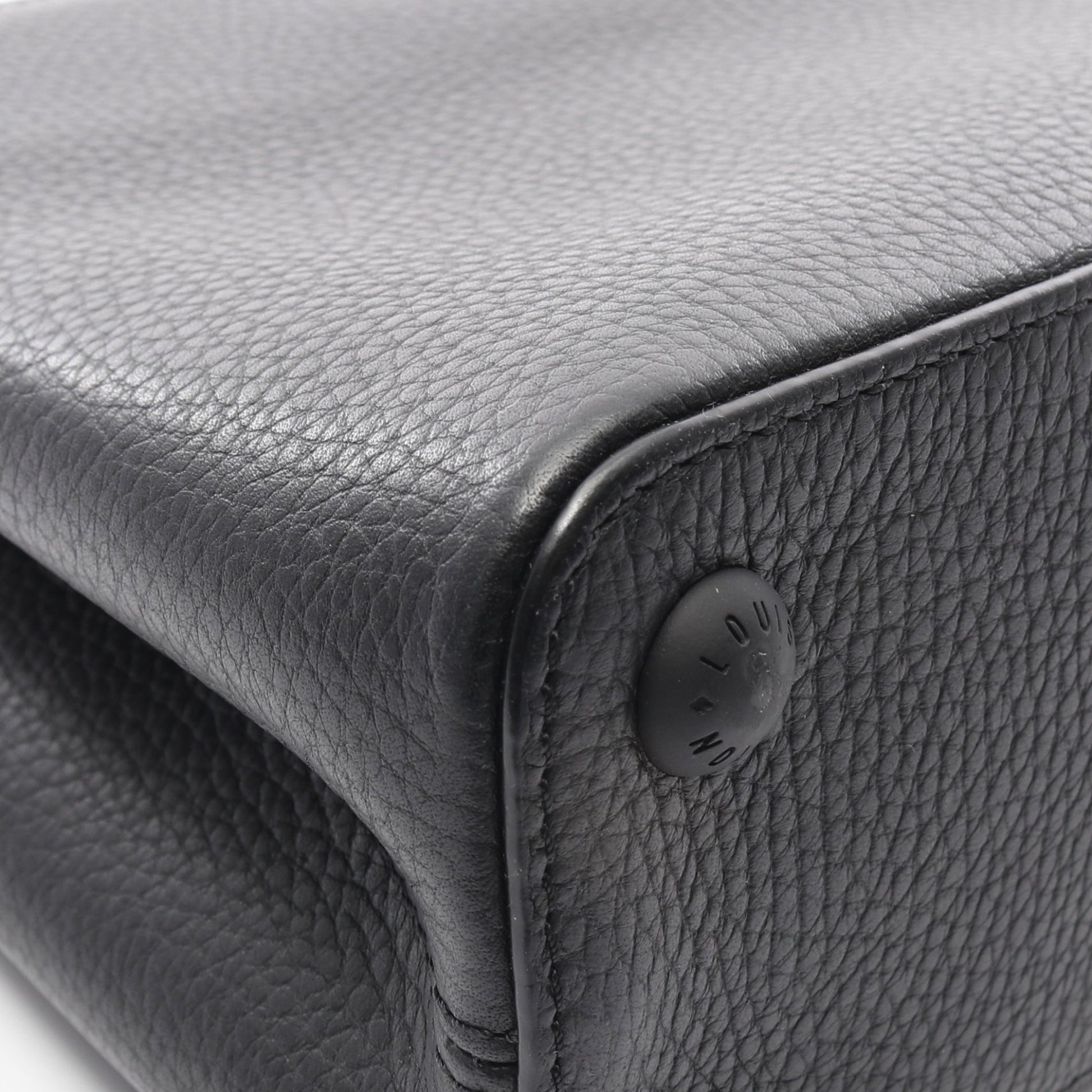 カプシーヌBB ハンドバッグ トリヨンレザー ブラック 2WAY ルイヴィトン バッグ LOUIS VUITTON