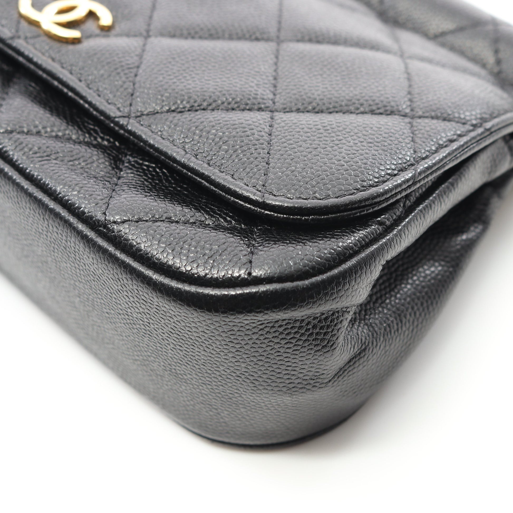 マトラッセ チェーンショルダーバッグ キャビアスキン ブラック ゴールド金具 シャネル バッグ CHANEL