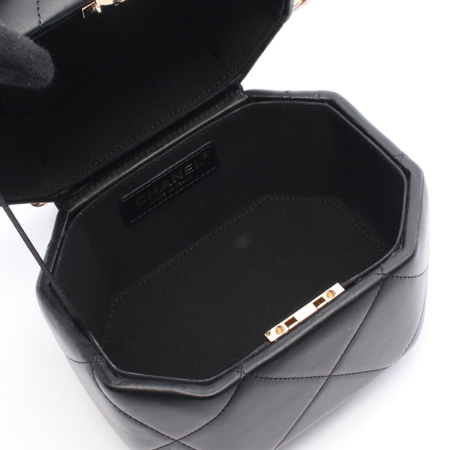 マトラッセ スモールバニティ チェーンショルダーバッグ レザー ブラック ゴールド金具 2WAY シャネル バッグ CHANEL