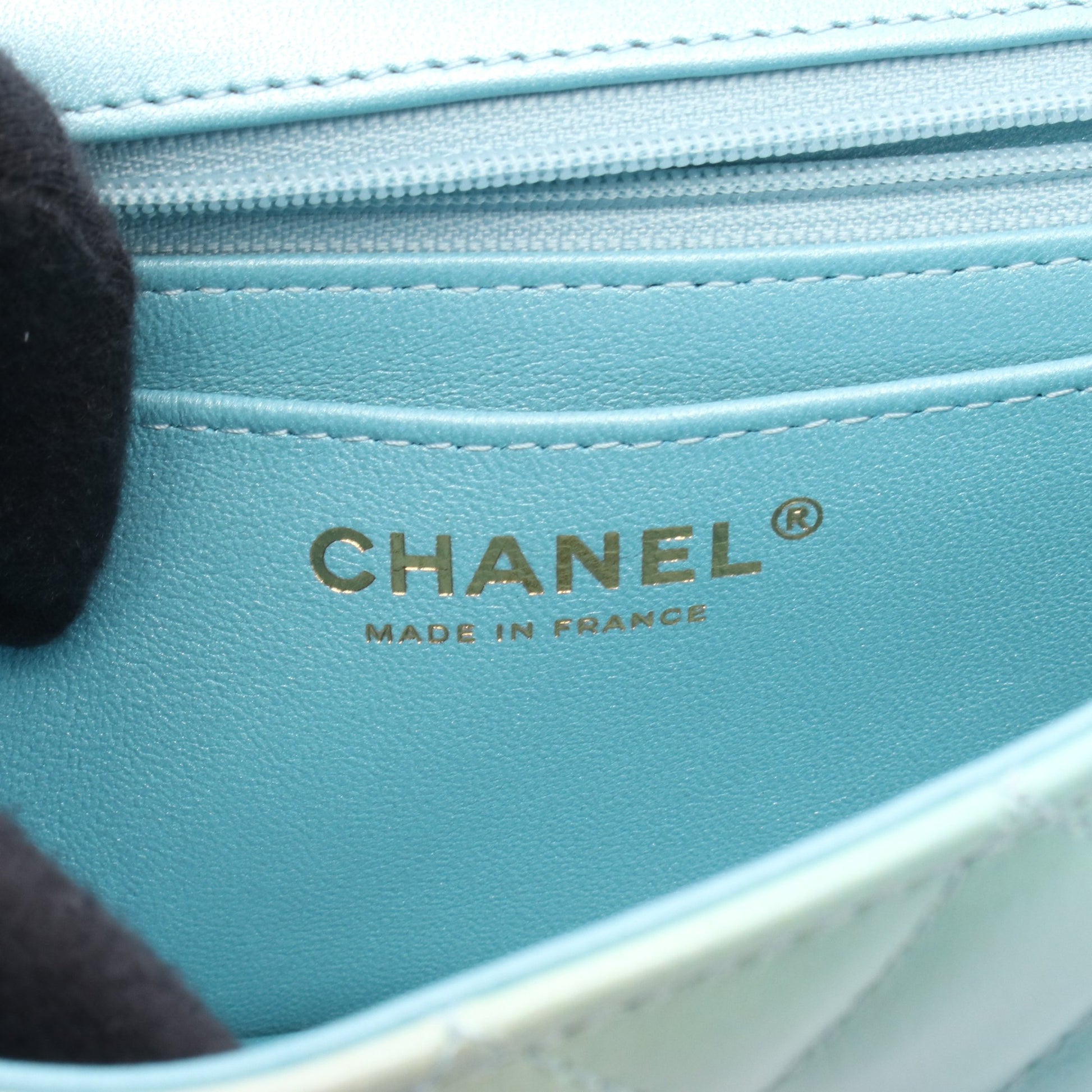 ミニマトラッセ20 チェーンショルダーバッグ レザー ブルー マルチカラー ゴールド金具 シャネル バッグ CHANEL