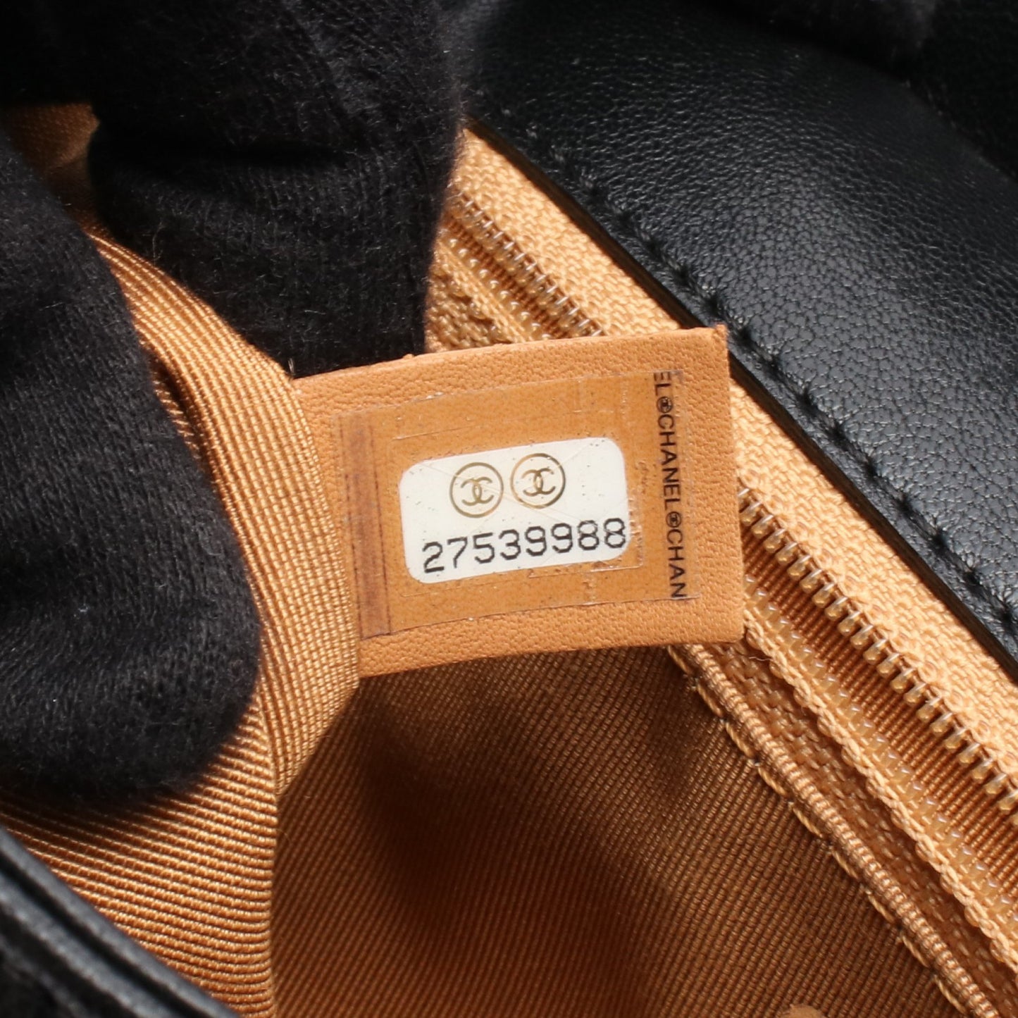 マトラッセ ショルダーバッグ レザー ブラック ゴールド金具 シャネル バッグ CHANEL