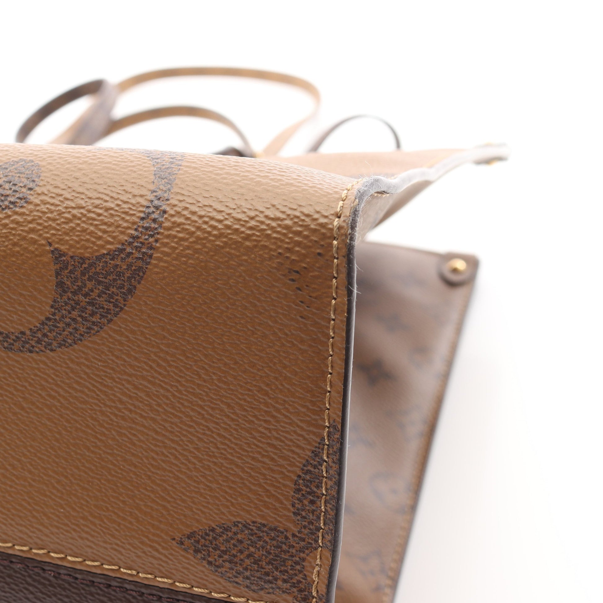 オンザゴーGM モノグラムジャイアント リバース ショルダーバッグ トートバッグ PVC ブラウン ベージュ 2WAY ルイヴィトン バッグ LOUIS VUITTON