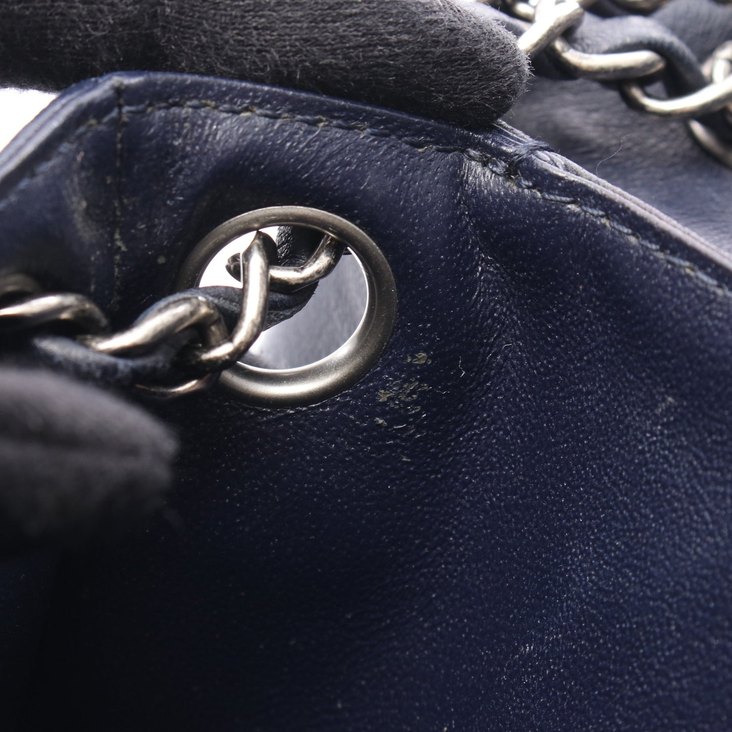 マトラッセ チェーンショルダーバッグ レザー ネイビー アンティークシルバー金具 シャネル バッグ CHANEL