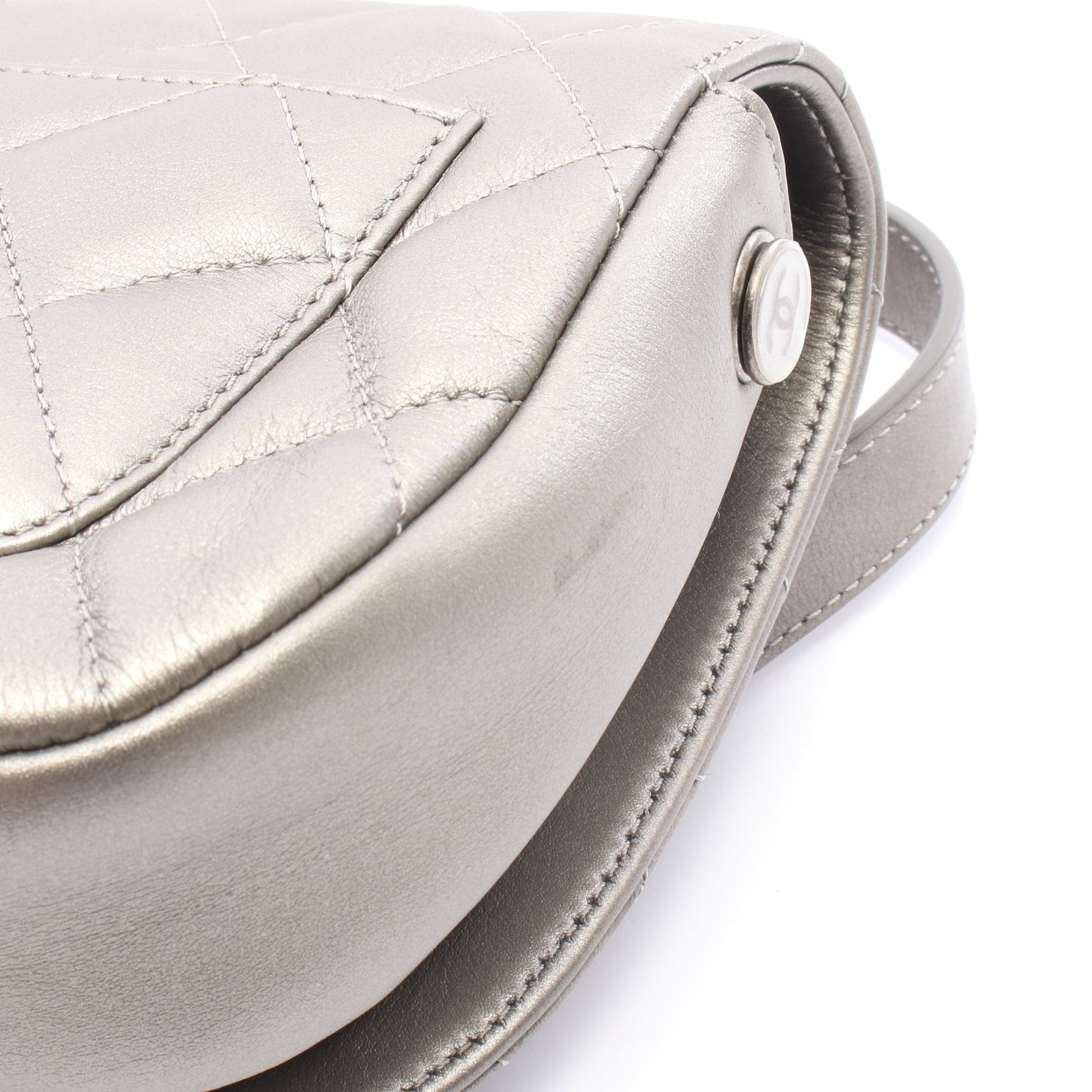 チェーンショルダーバッグ レザー シャンパンゴールド シルバー金具 シャネル バッグ CHANEL