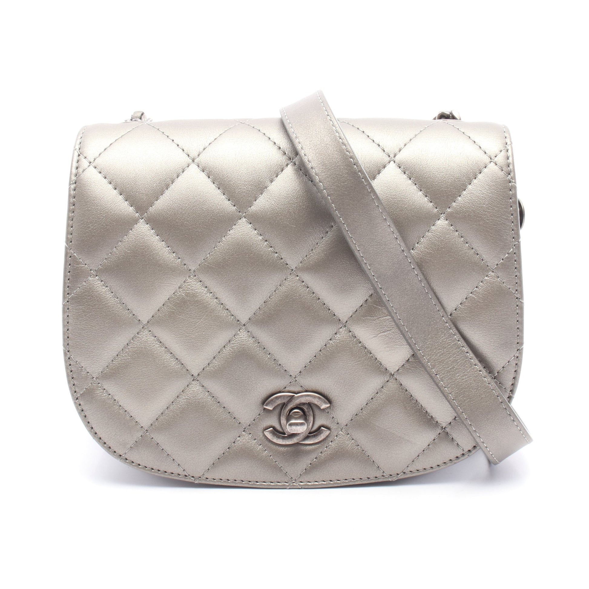 チェーンショルダーバッグ レザー シャンパンゴールド シルバー金具 シャネル バッグ CHANEL