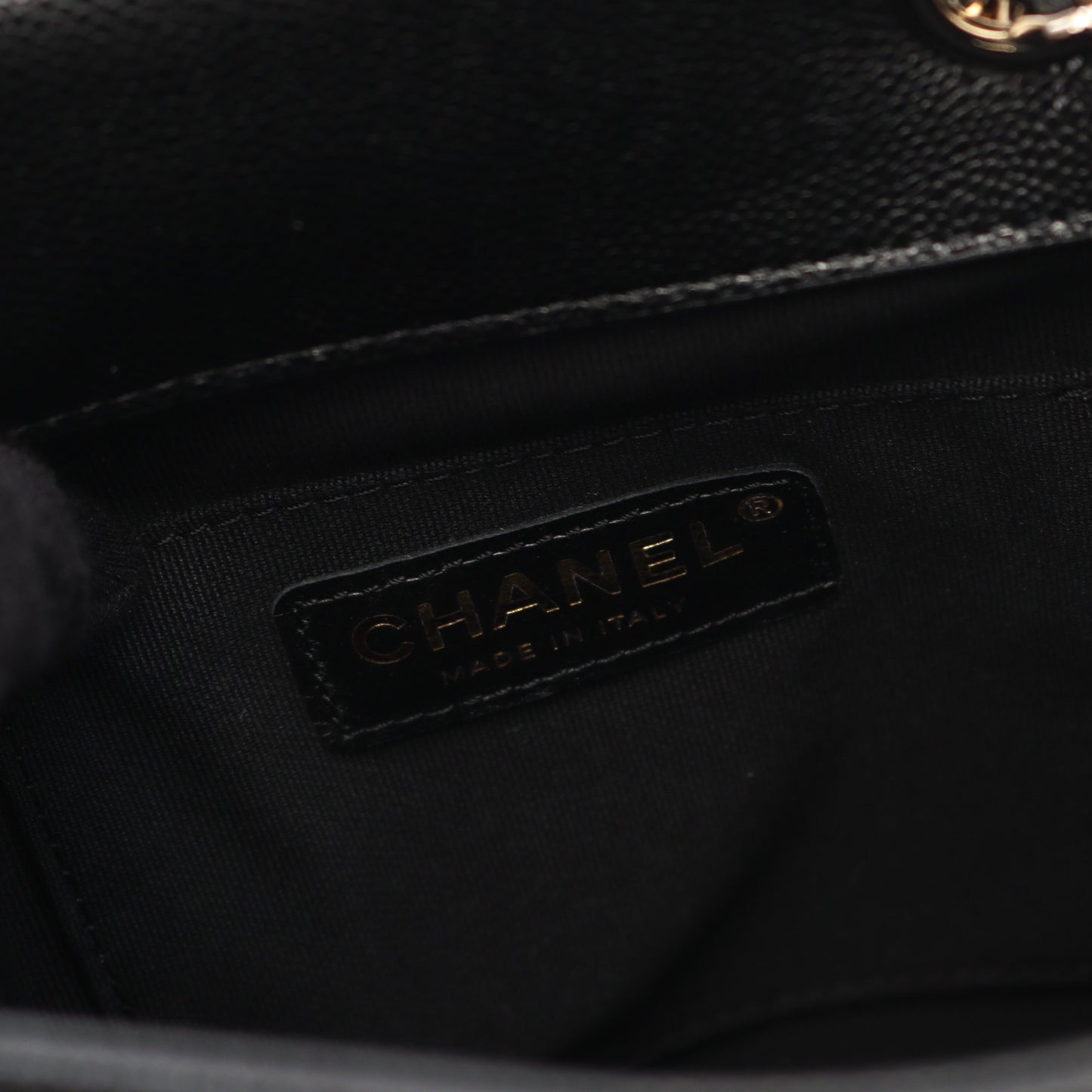 マトラッセ バックパック リュックサック キャビアスキン ブラック ゴールド金具 シャネル バッグ CHANEL