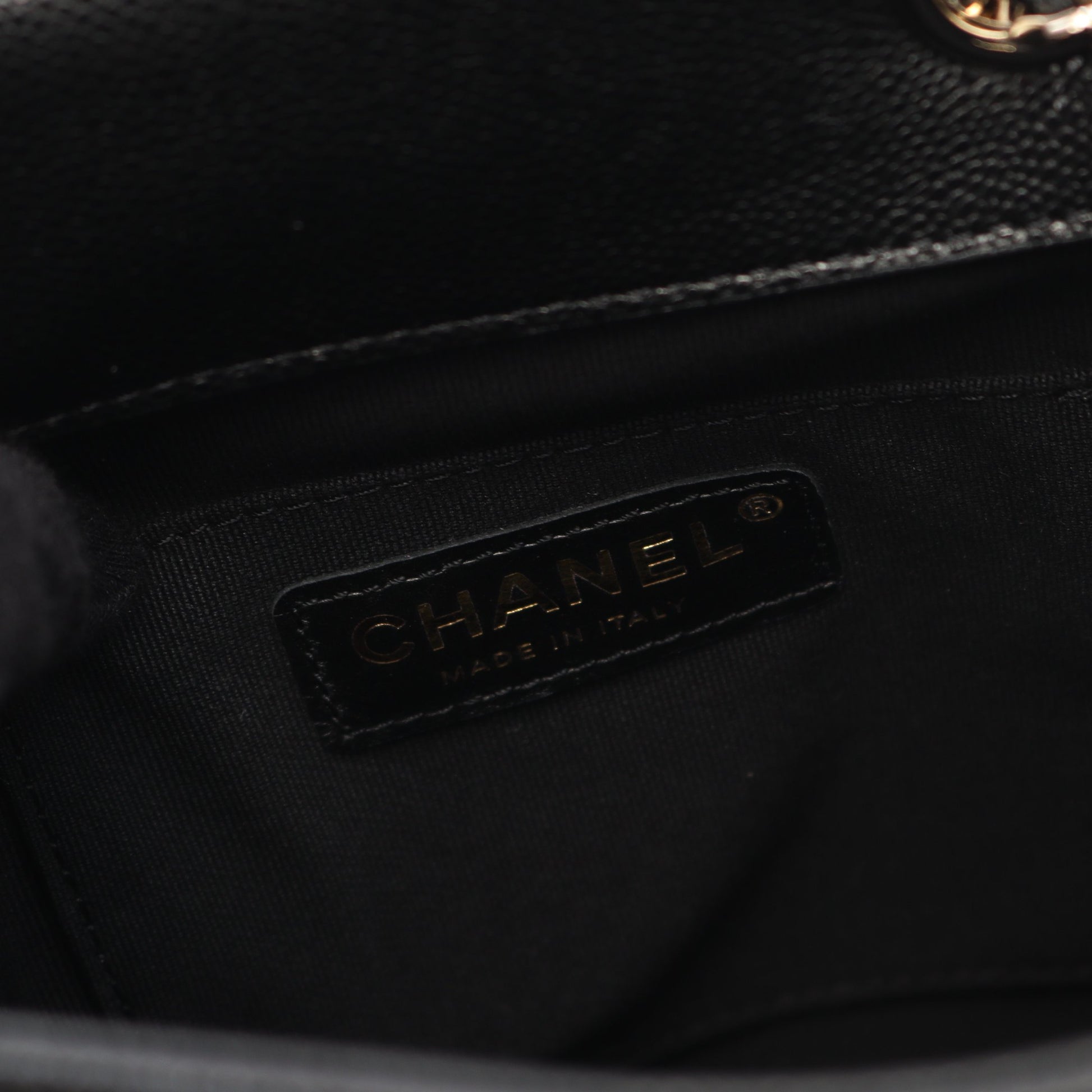 マトラッセ バックパック リュックサック キャビアスキン ブラック ゴールド金具 シャネル バッグ CHANEL