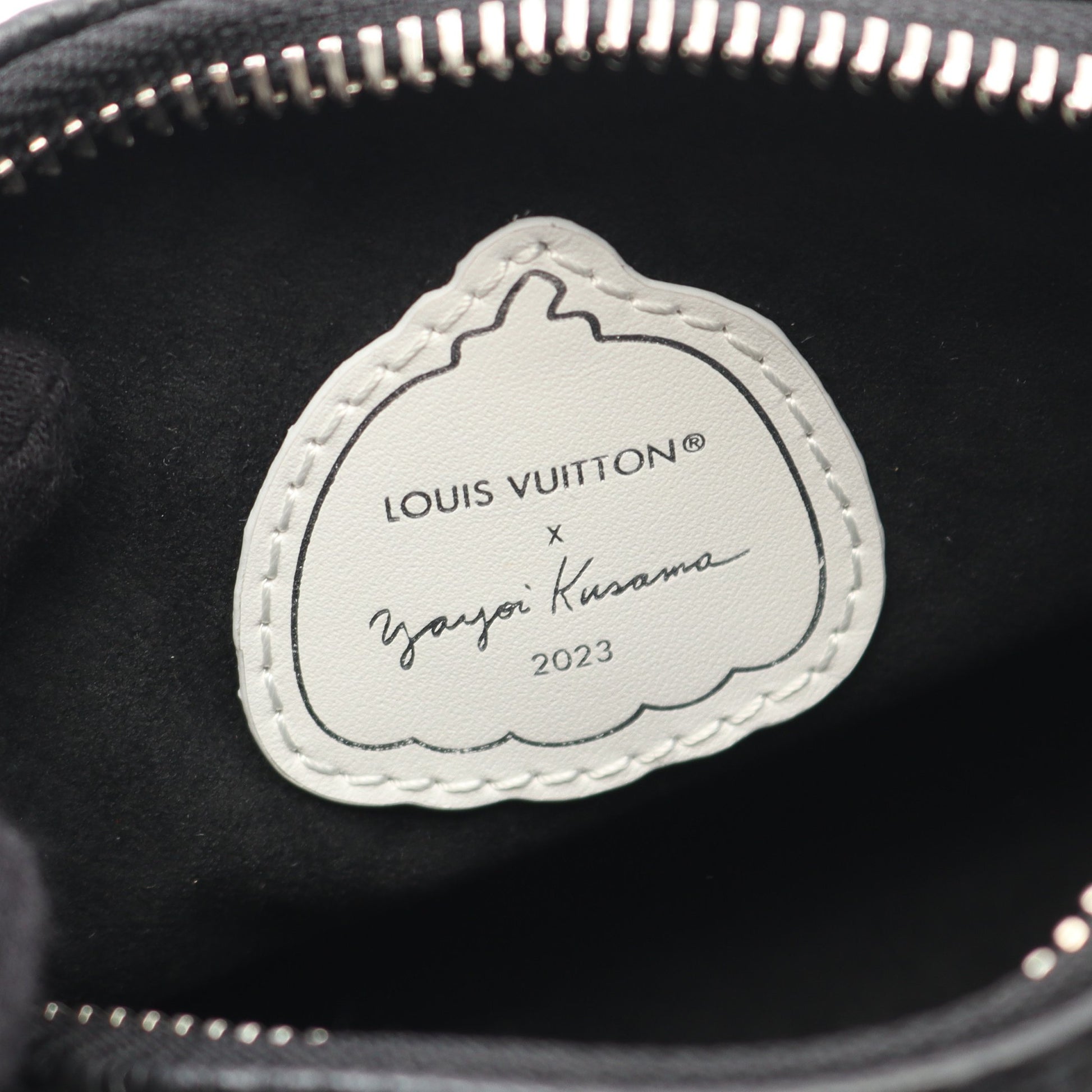 LOUIS VUITTON × yayoi kusama ナノスピーディ インフィニティドット ショルダーバッグ PVC レザー ブラック ホワイト 2WAY ルイヴィトン バッグ LOUIS VUITTON