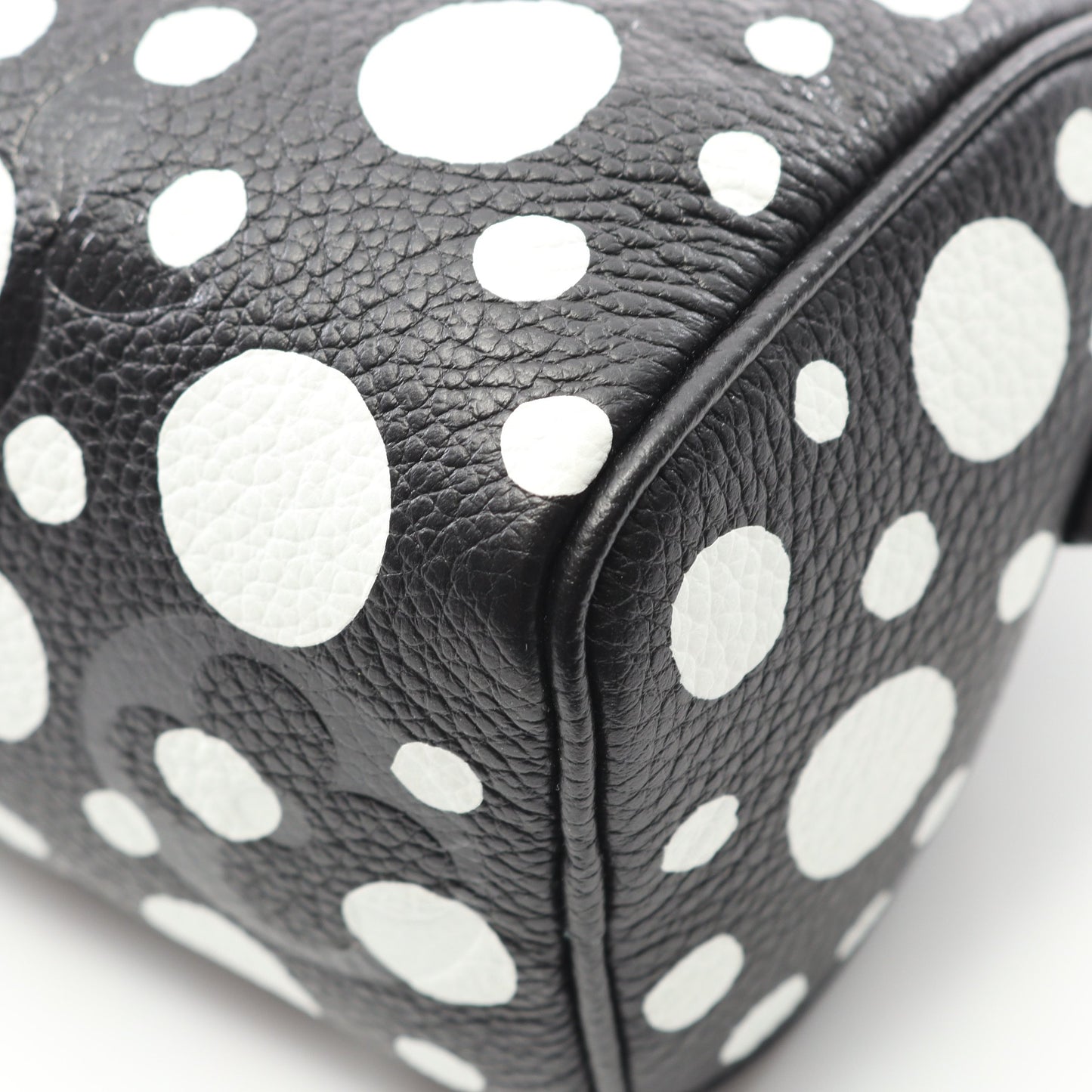 LOUIS VUITTON × yayoi kusama ナノスピーディ インフィニティドット ショルダーバッグ PVC レザー ブラック ホワイト 2WAY ルイヴィトン バッグ LOUIS VUITTON