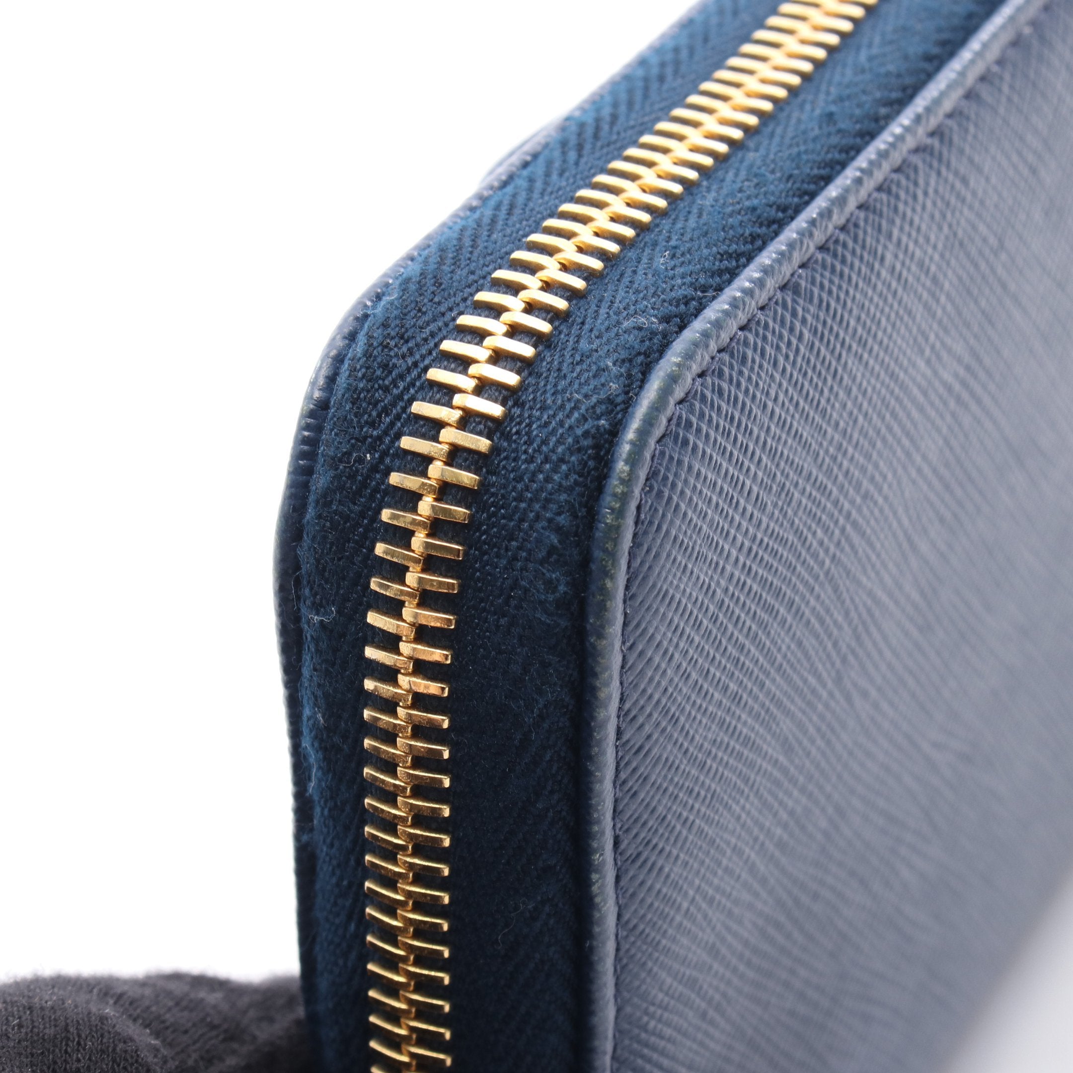 ラウンドファスナー長財布 レザー ダークブルー プラダ – RECLO