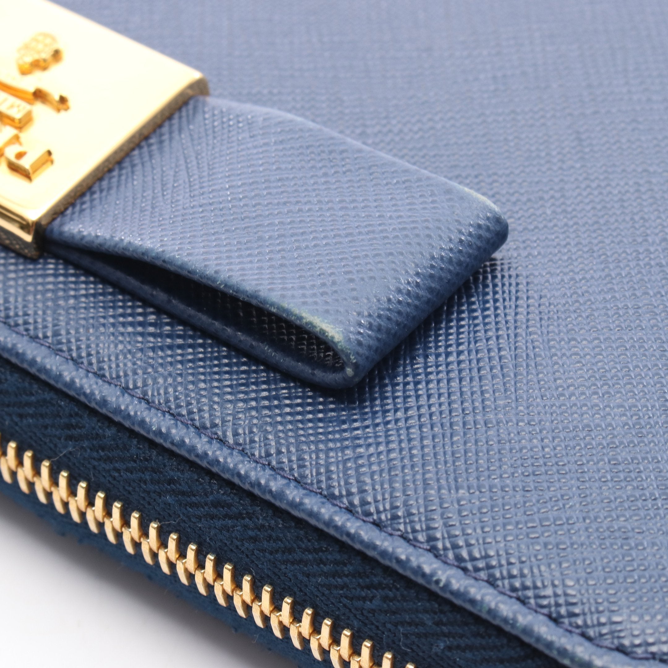 極美品✨】 プラダ オーガナイザー 三角ロゴ ラウンドジップ 迷彩柄