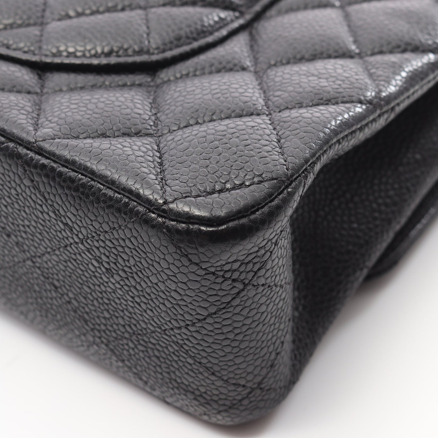 マトラッセ ダブルフラップ チェーンショルダーバッグ キャビアスキン ブラック シルバー金具 シャネル バッグ CHANEL