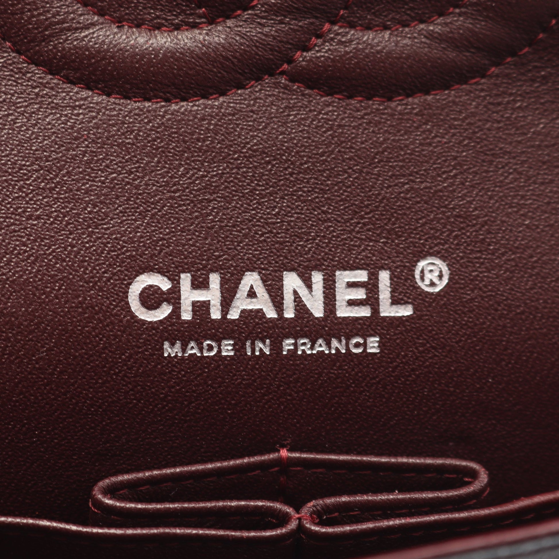 マトラッセ ダブルフラップ チェーンショルダーバッグ キャビアスキン ブラック シルバー金具 シャネル バッグ CHANEL