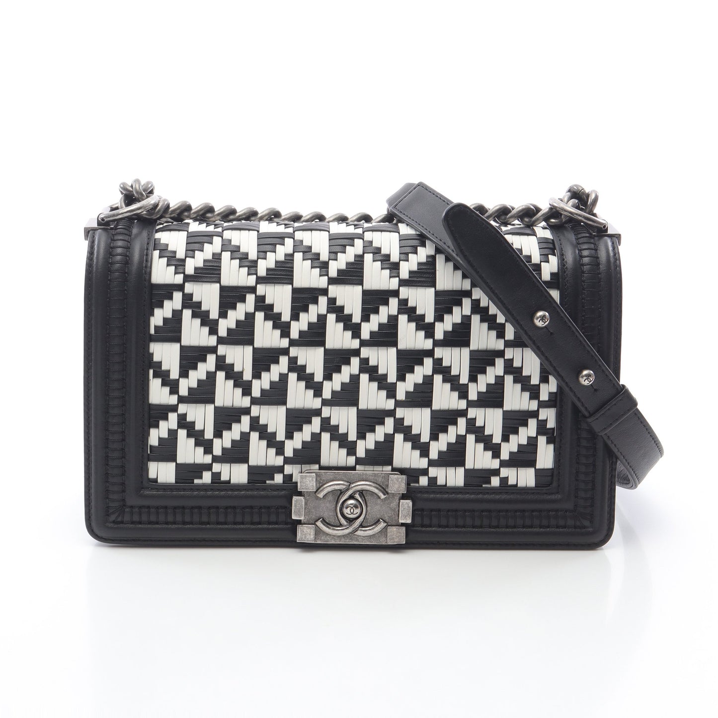 ボーイシャネル チェーンショルダーバッグ ラムスキン ブラック ホワイト アンティークシルバー金具 シャネル バッグ CHANEL
