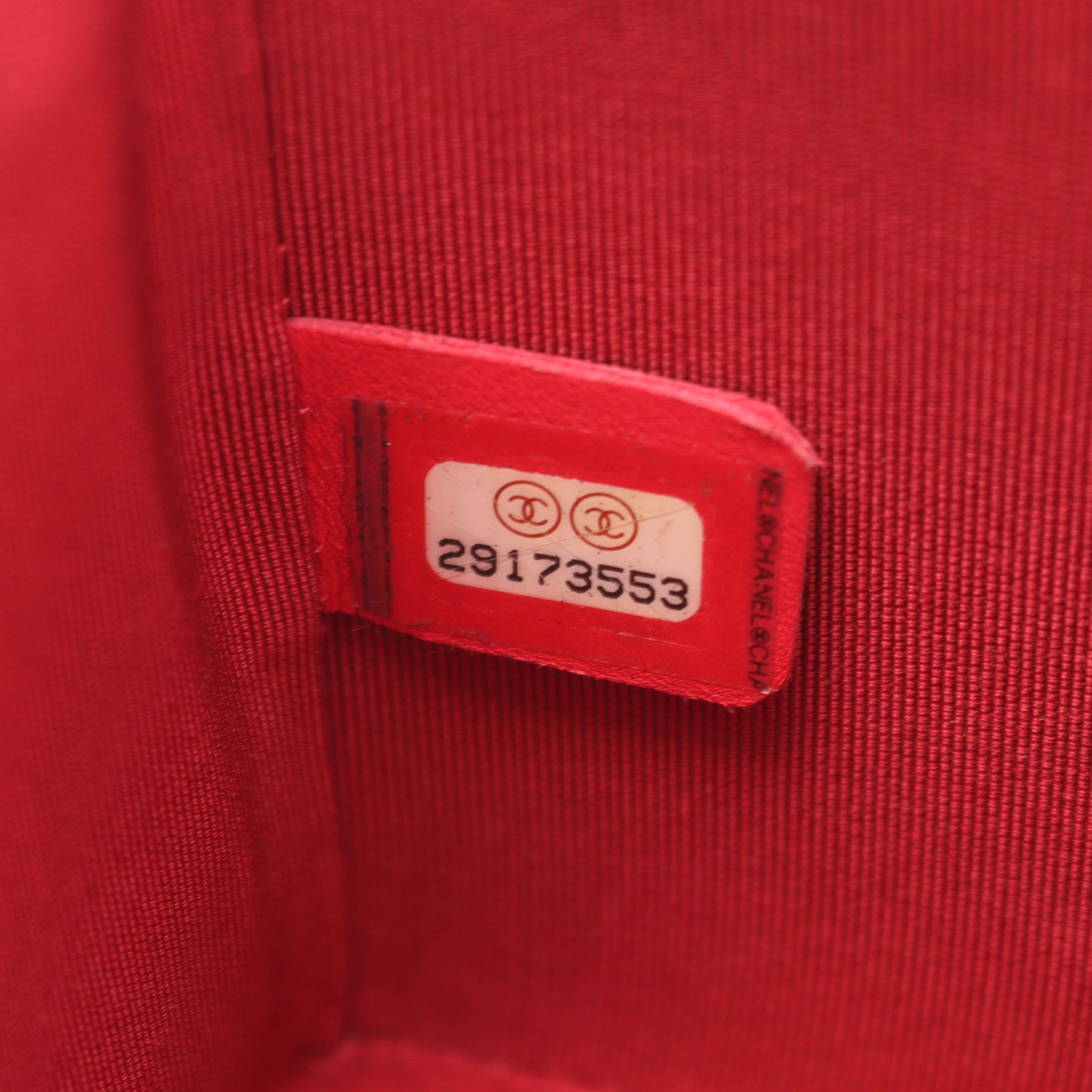 マトラッセ ミニバニティ マゼンダ チェーンショルダーバッグ ラムスキン ピンクレッド アンティークシルバー金具 シャネル バッグ CHANEL