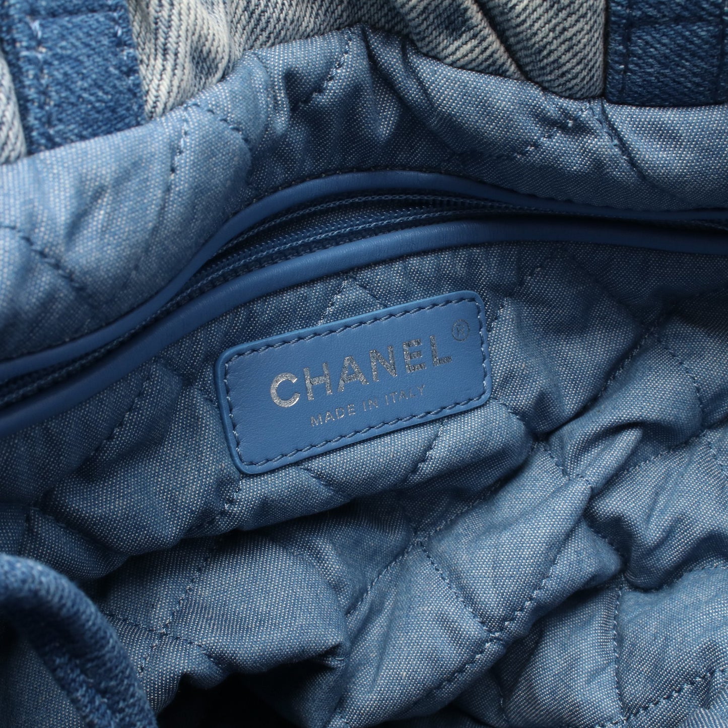 シャネル22 バックパック ナップサック デニム ブルー シルバー金具 シャネル バッグ CHANEL
