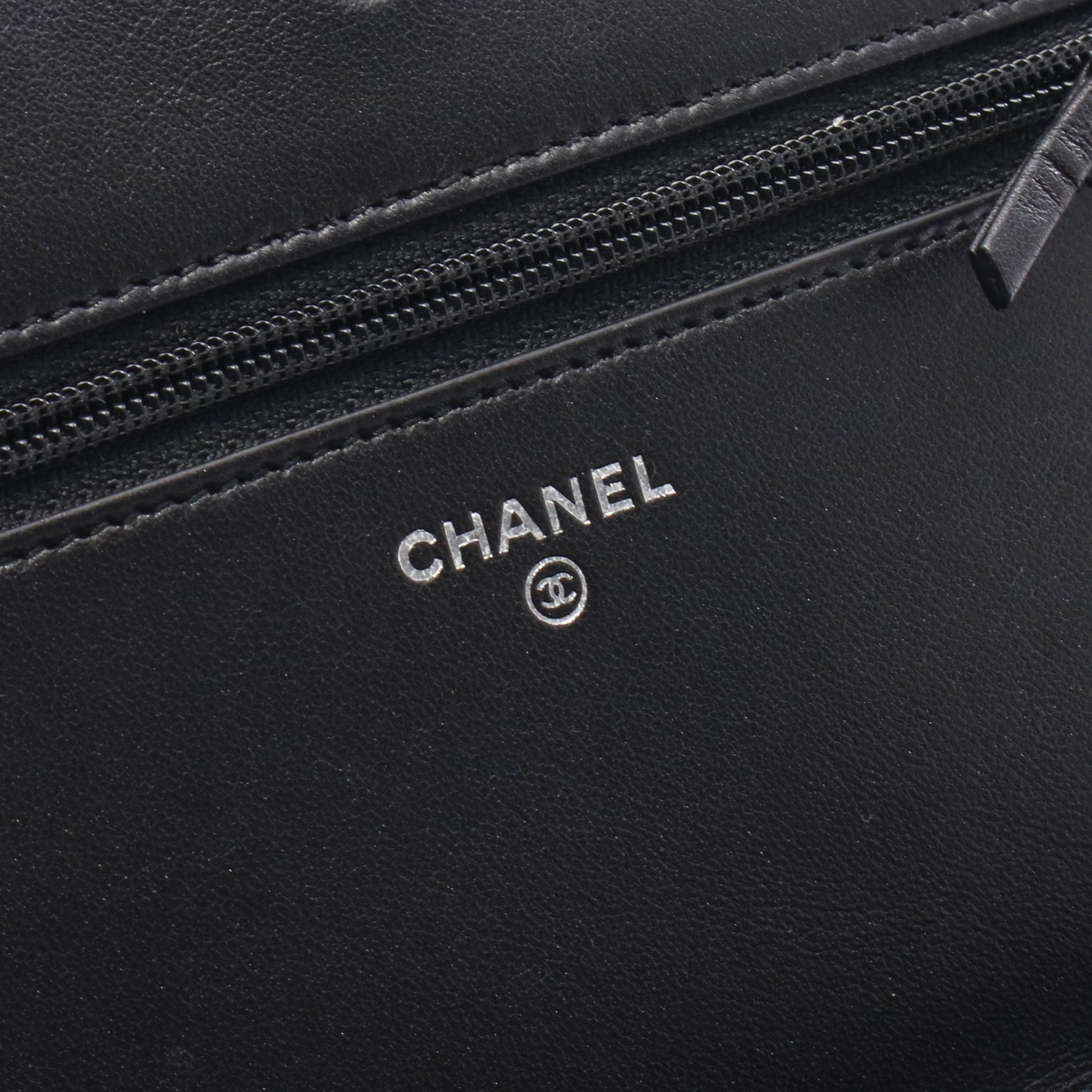 ココマーク チェーンウォレット レザー ブラック シルバー金具 シャネル バッグ CHANEL
