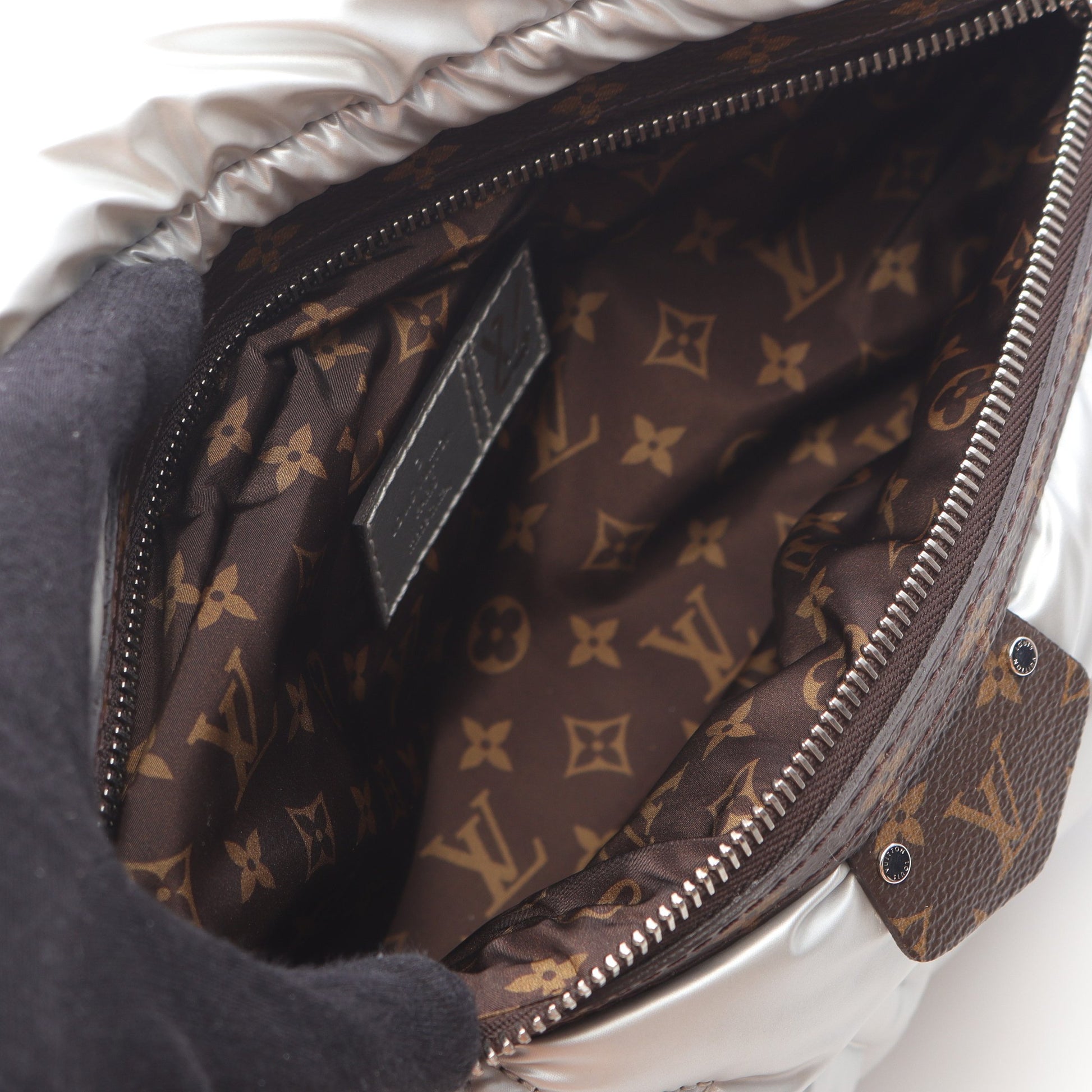 マキシ バムバッグ LVピロー ボディバッグ ウエストバッグ ナイロン PVC シルバー ブラウン ルイヴィトン バッグ LOUIS VUITTON