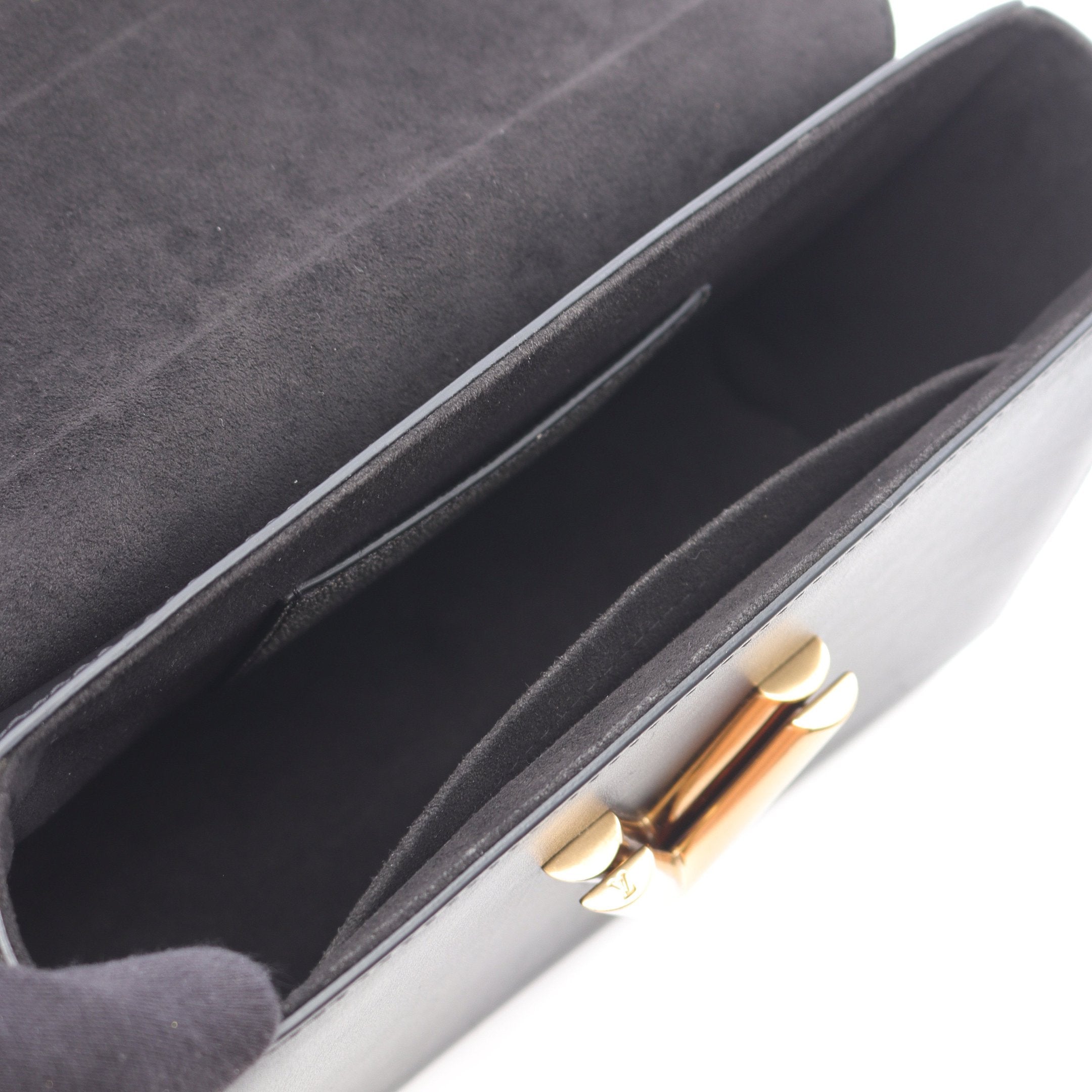 ツイストMM チェーンショルダーバッグ レザー ブラック グレー ルイ