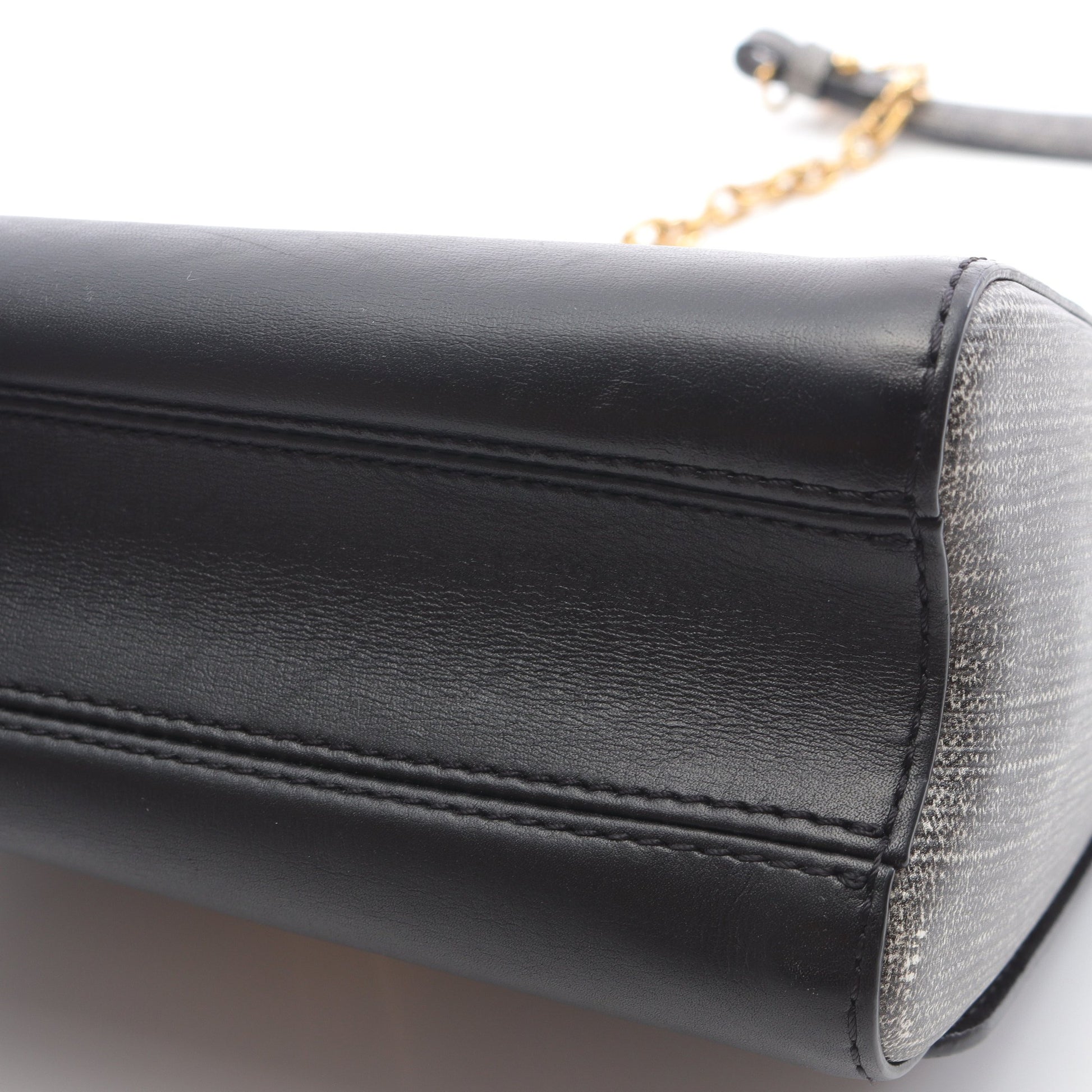 ツイストMM チェーンショルダーバッグ レザー ブラック グレー ルイヴィトン バッグ LOUIS VUITTON
