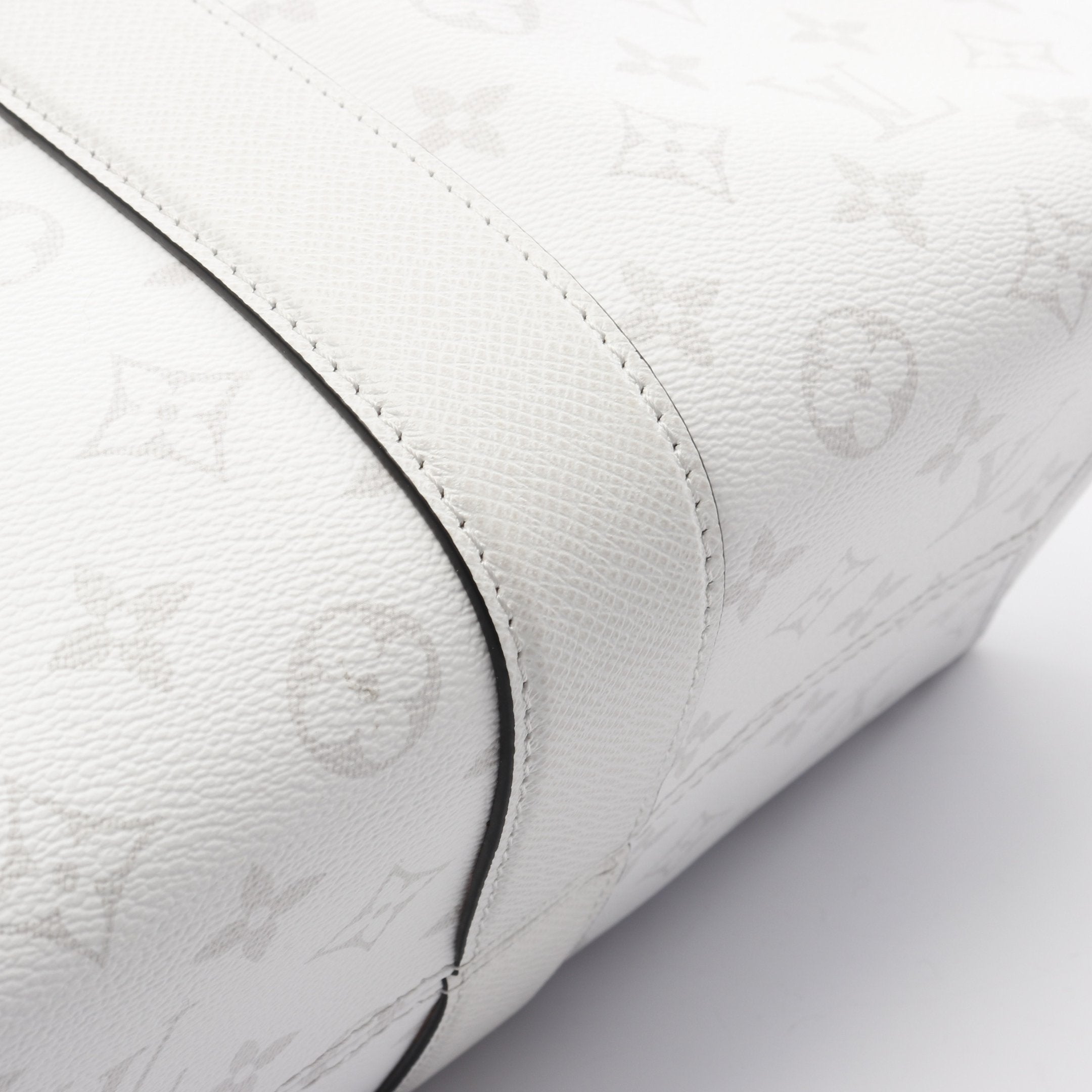 ルイヴィトン　トートバッグホワイトレザー l ホワイト（白）系 Louis Vuitton(ルイヴィトン) トートバッグ