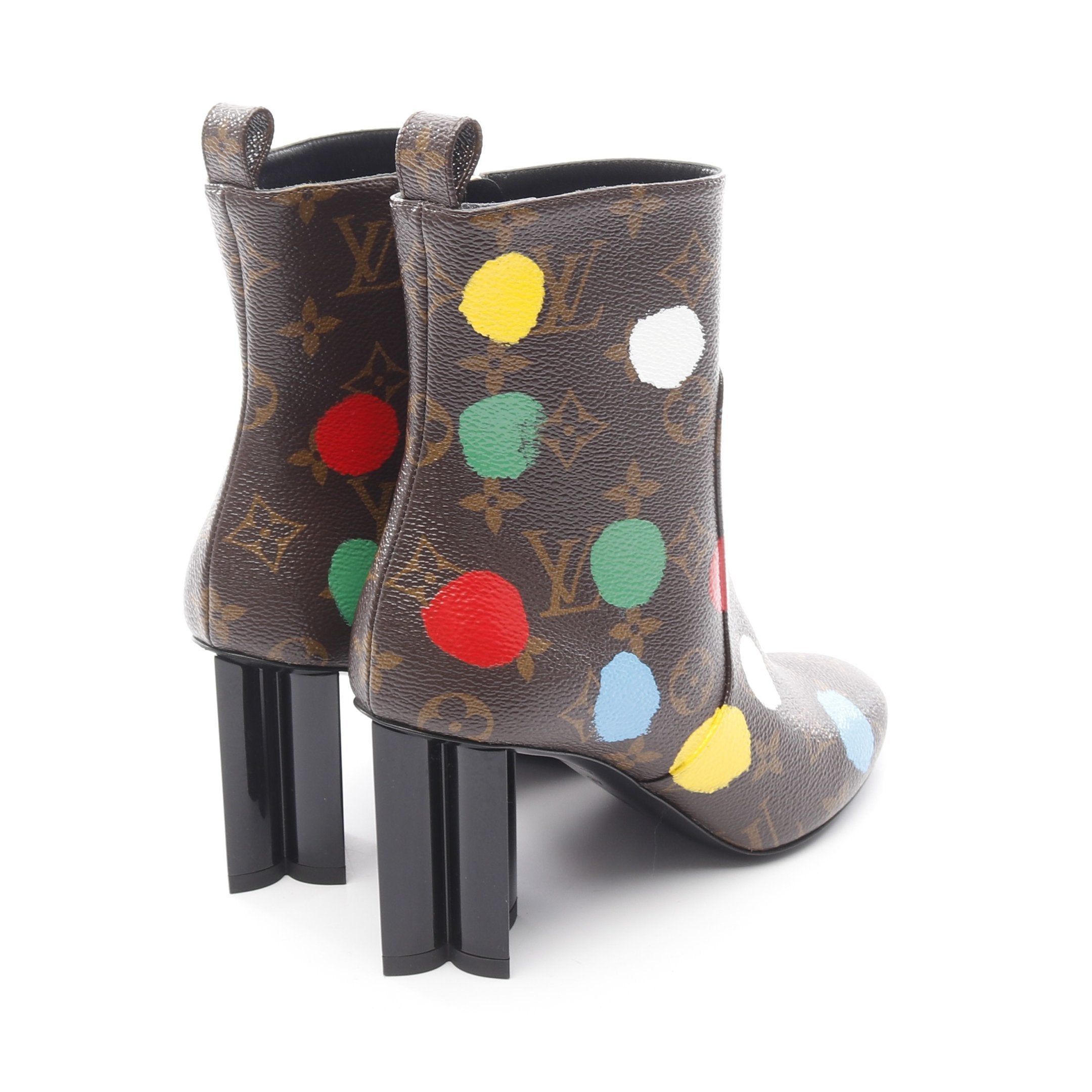 LV × YK ペインティッドドット モノグラム ショート ブーツ PVC