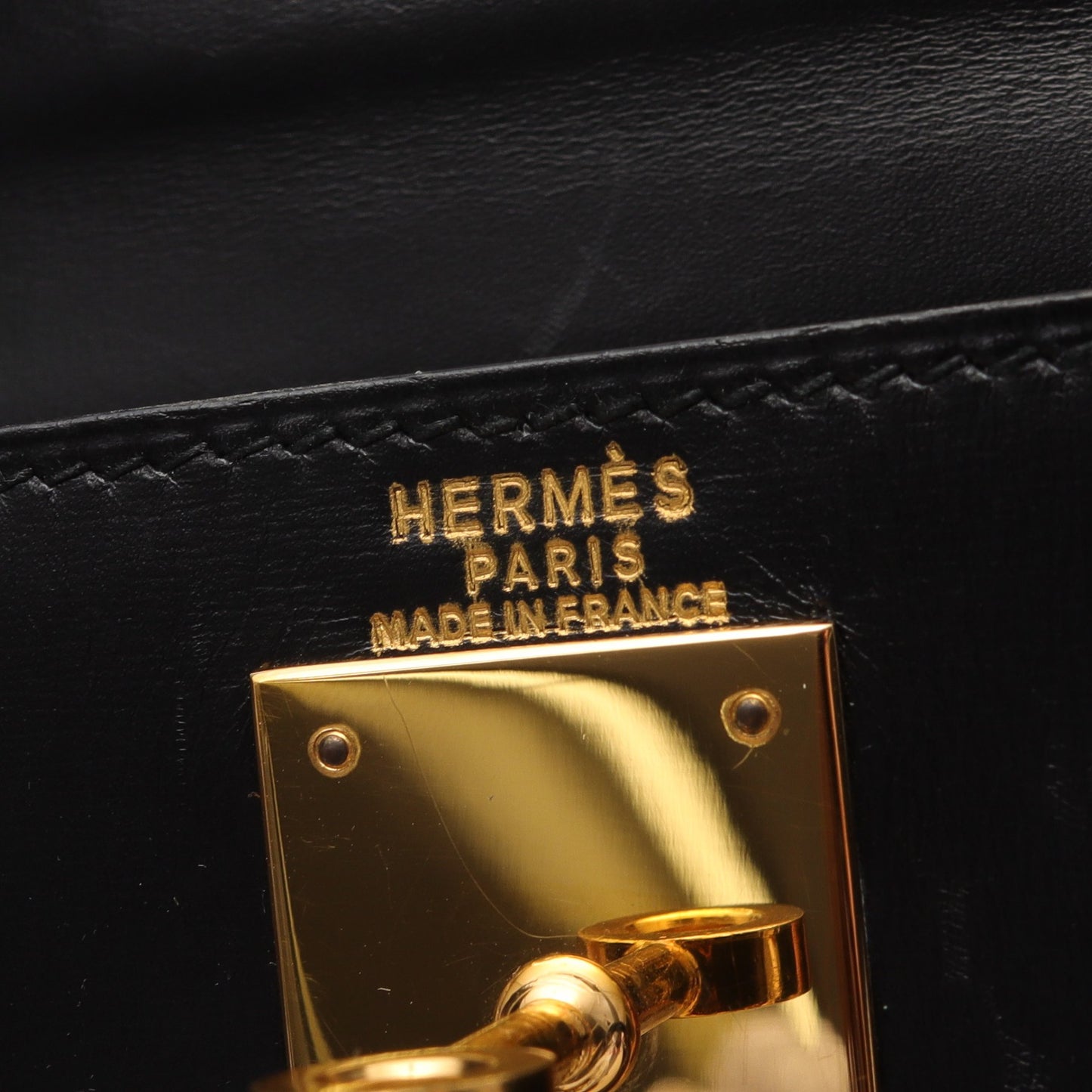 ケリー28 ハンドバッグ ボックスカーフ ブラック ゴールド金具 2WAY ○W刻印 エルメス バッグ HERMES