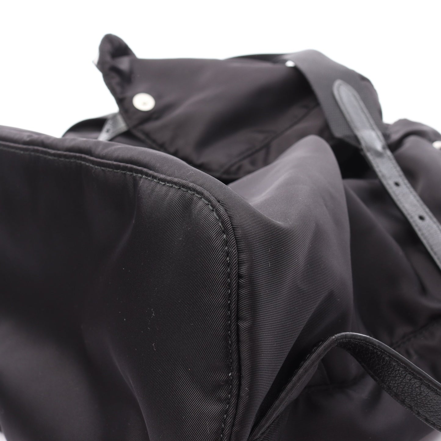 VELA バックパック リュックサック ナイロン レザー ブラック スタッズ プラダ バッグ PRADA