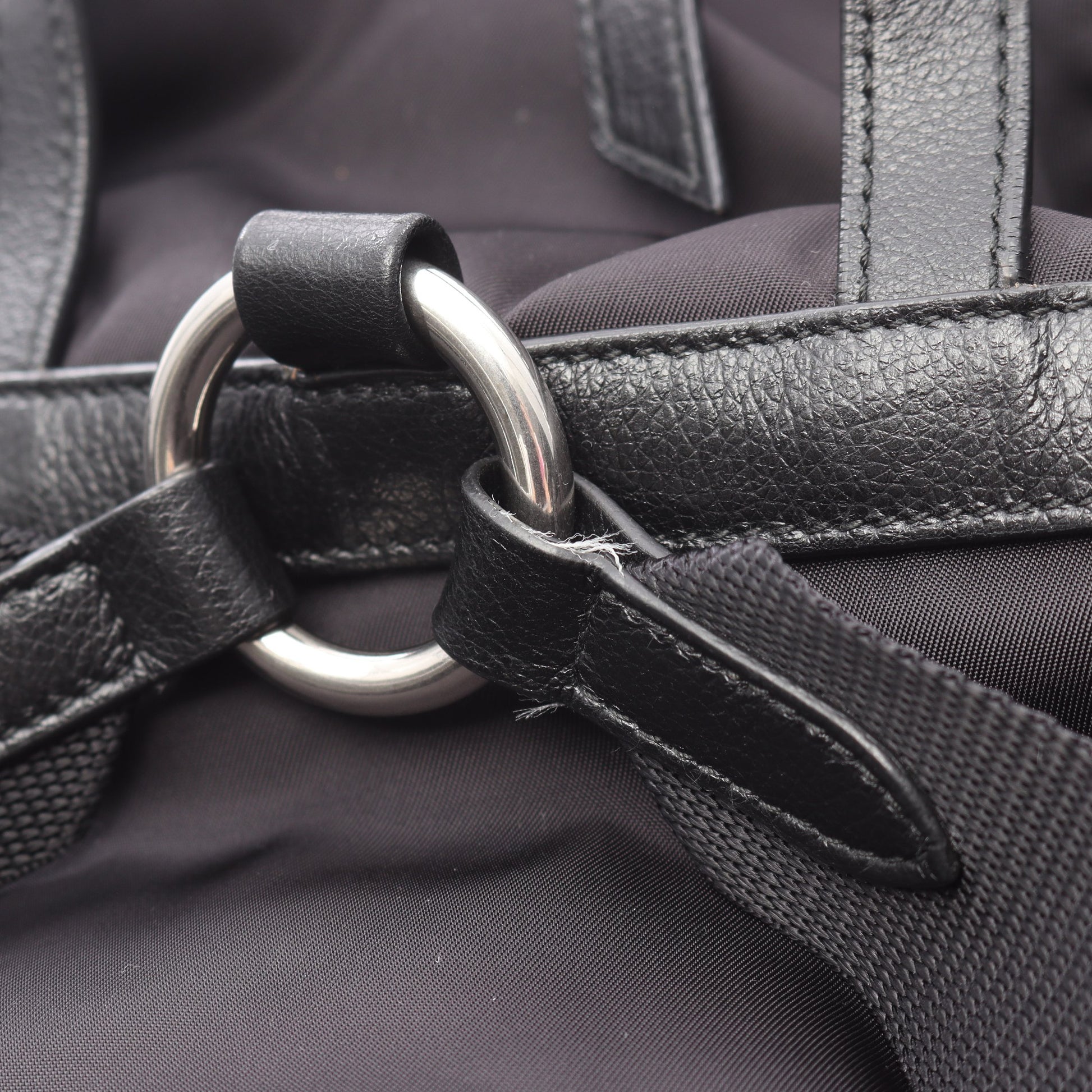 VELA バックパック リュックサック ナイロン レザー ブラック スタッズ プラダ バッグ PRADA