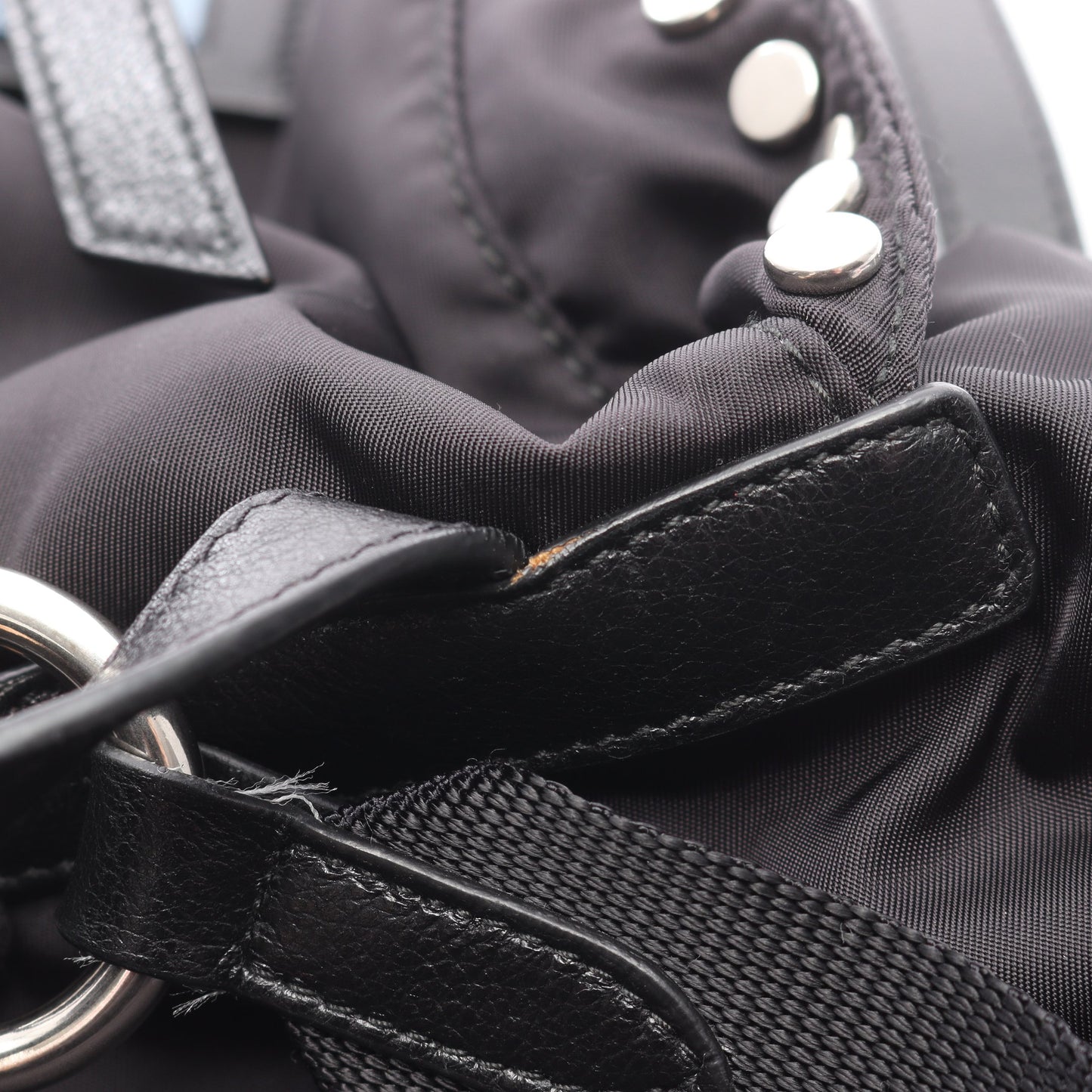 VELA バックパック リュックサック ナイロン レザー ブラック スタッズ プラダ バッグ PRADA