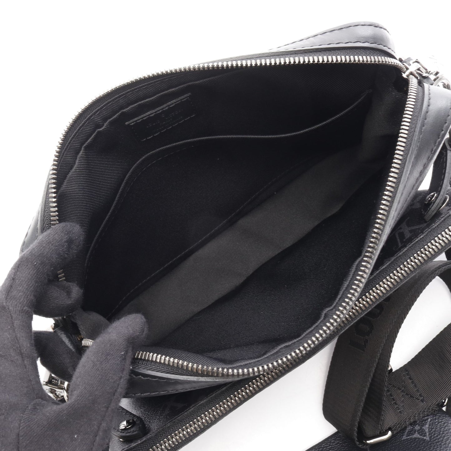 トリオ メッセンジャー モノグラム エクリプス ショルダーバッグ PVC レザー ブラック グレー ルイヴィトン バッグ LOUIS VUITTON