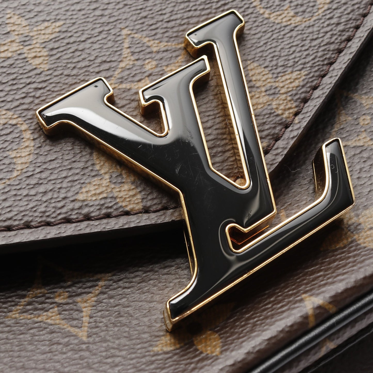 パッシー モノグラム チェーンショルダーバッグ PVC レザー ブラウン ブラック ルイヴィトン バッグ LOUIS VUITTON