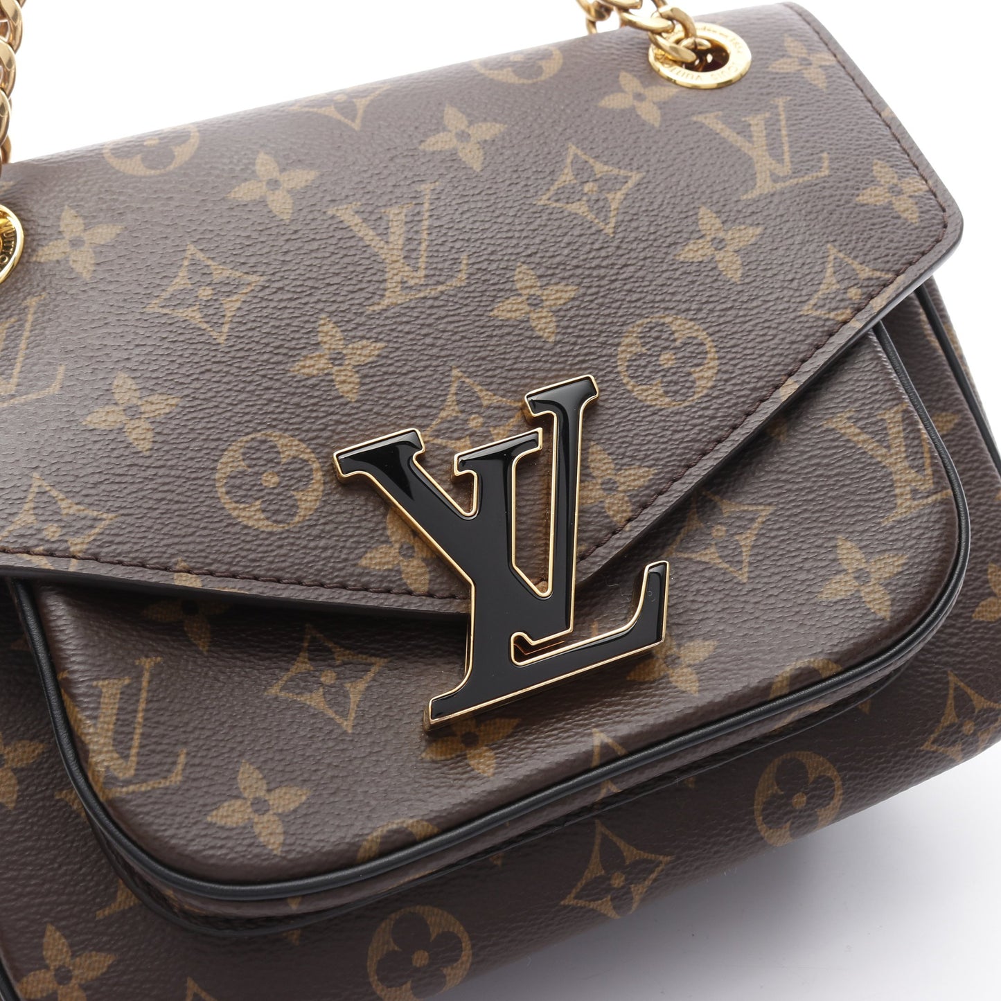パッシー モノグラム チェーンショルダーバッグ PVC レザー ブラウン ブラック ルイヴィトン バッグ LOUIS VUITTON