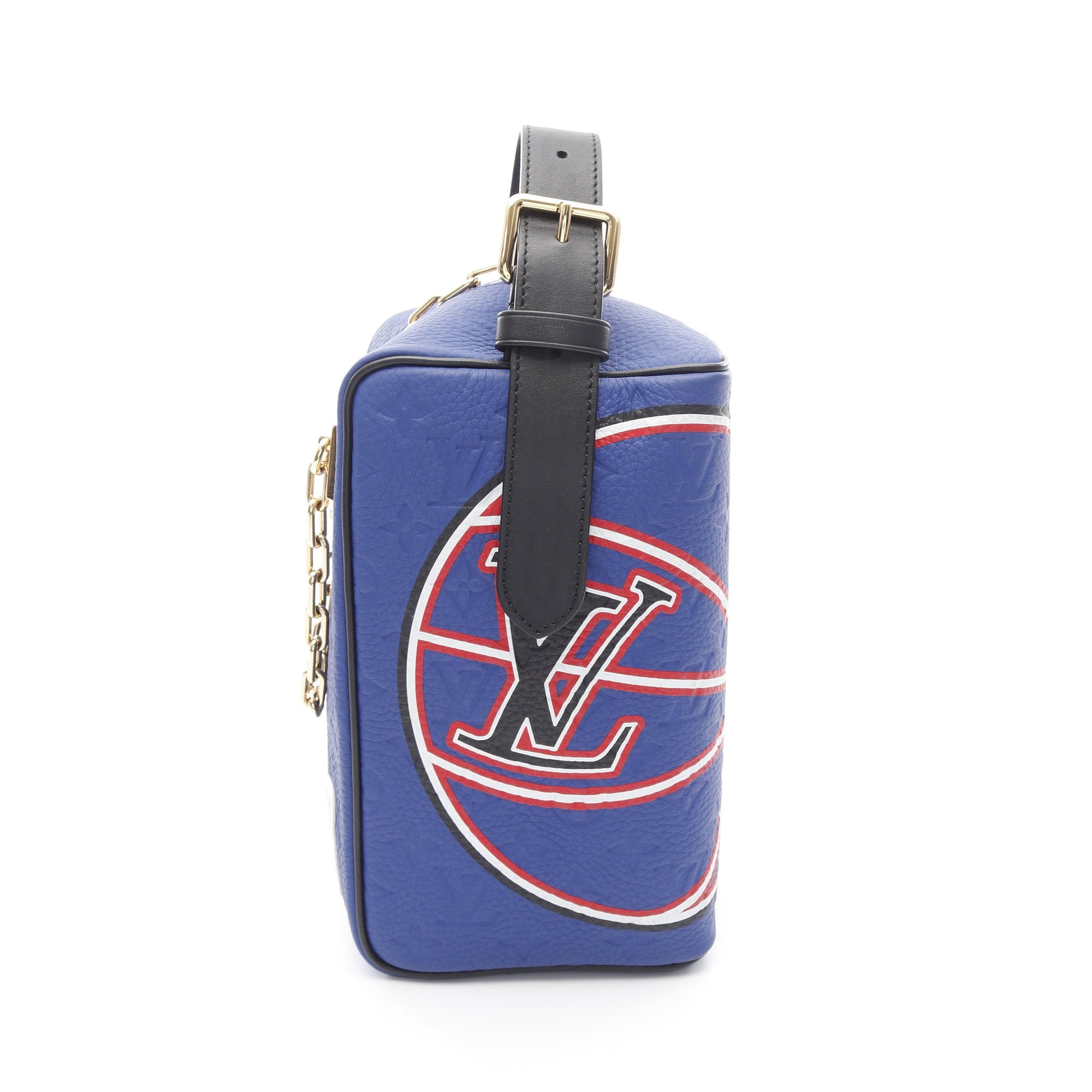 LOUIS VUITTON x NBA クローク ドップキット モノグラムエンボス セカンドバッグ ハンドバッグ レザー ブルー マルチカラー ルイヴィトン バッグ LOUIS VUITTON