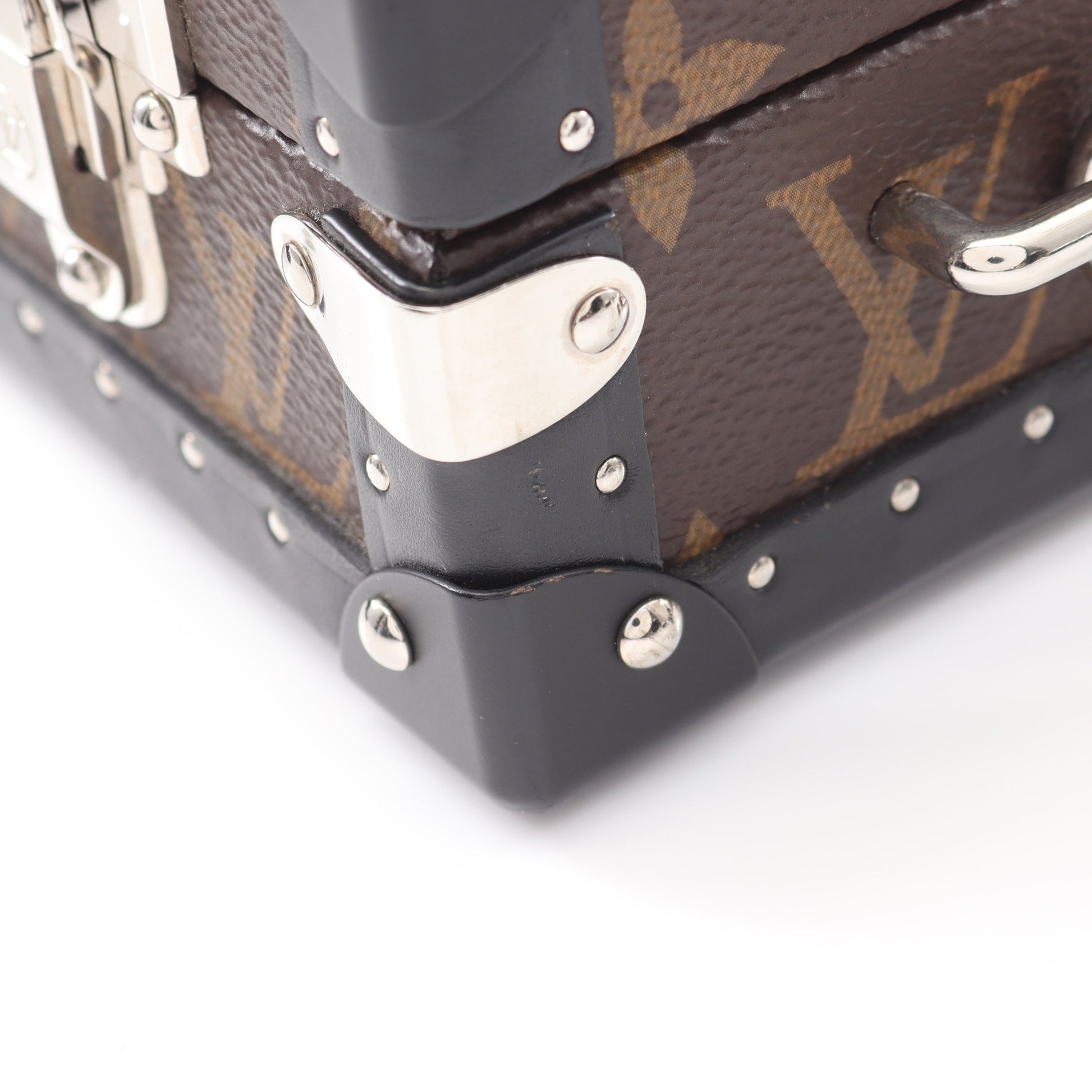 クラッチ ボックス モノグラムマカサー ショルダーバッグ PVC レザー ブラウン ブラック ルイヴィトン バッグ LOUIS VUITTON