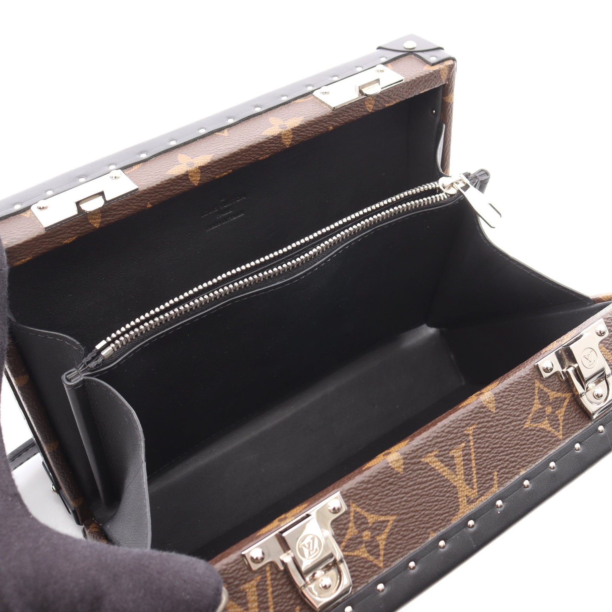 クラッチ ボックス モノグラムマカサー ショルダーバッグ PVC レザー ブラウン ブラック ルイヴィトン バッグ LOUIS VUITTON