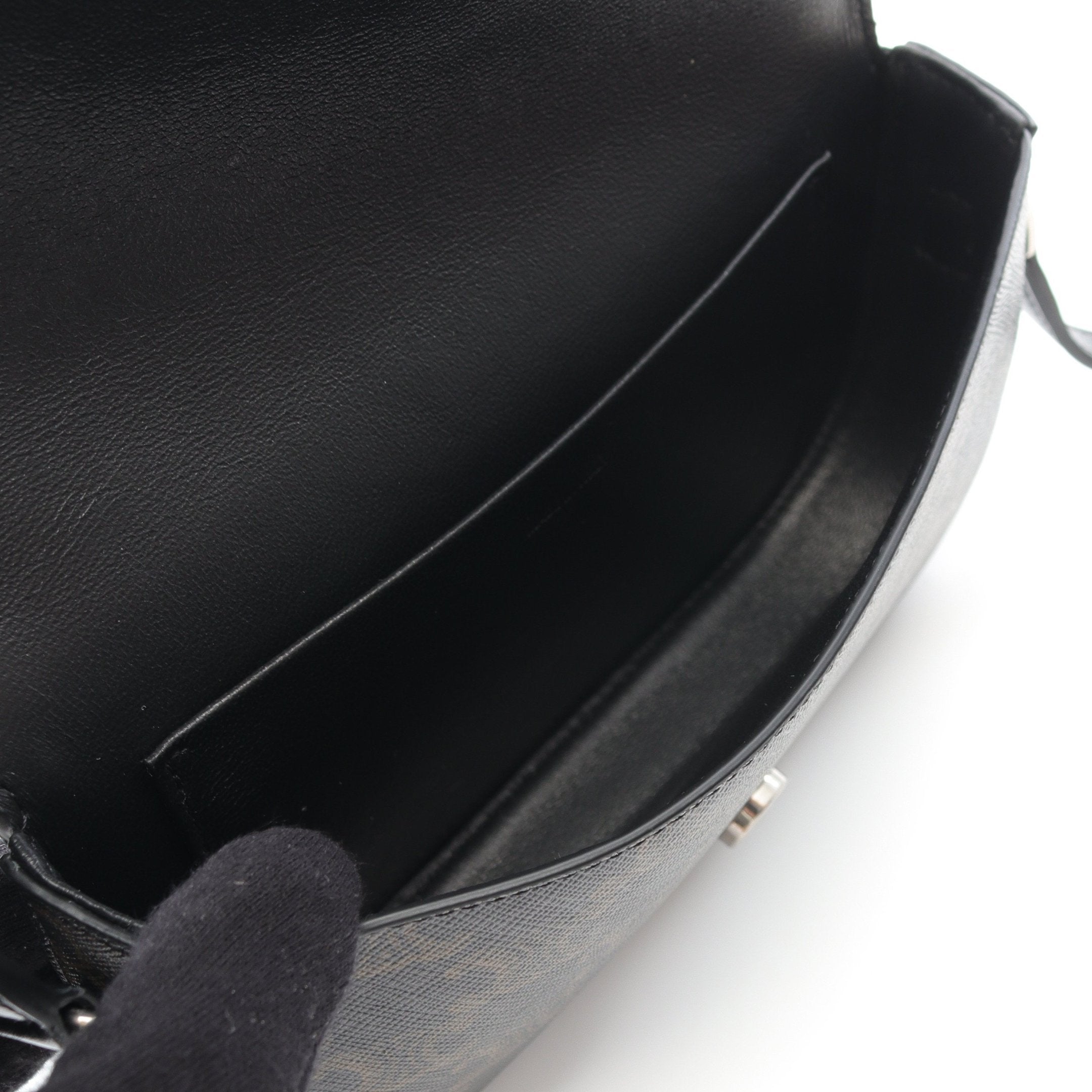 スモール トリオンフ クロスボディバッグ ショルダーバッグ PVC レザー