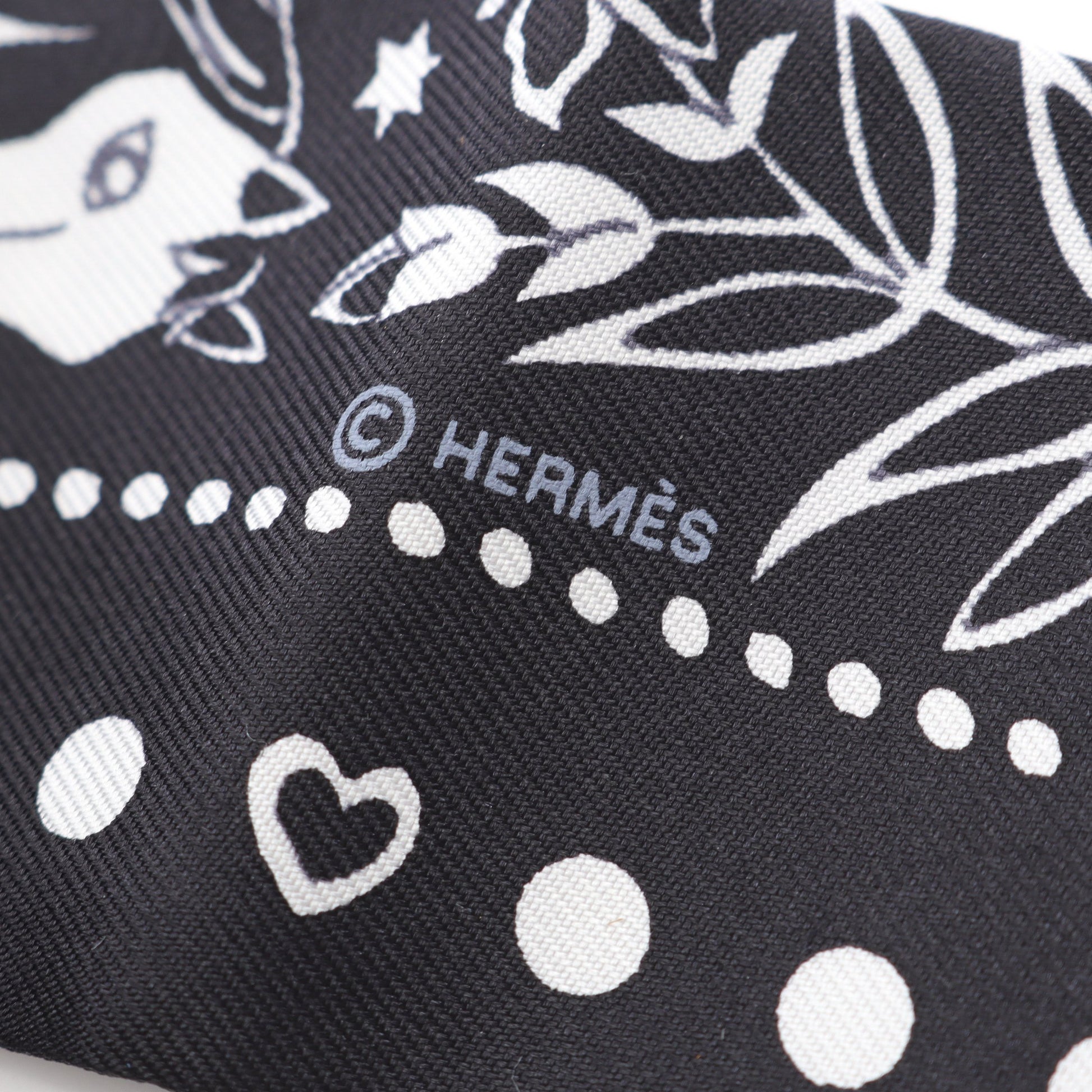 ツイリー Entre Ciel et mer Bandana リボン スカーフ シルク ブラック ホワイト エルメス 財布・小物 HERMES